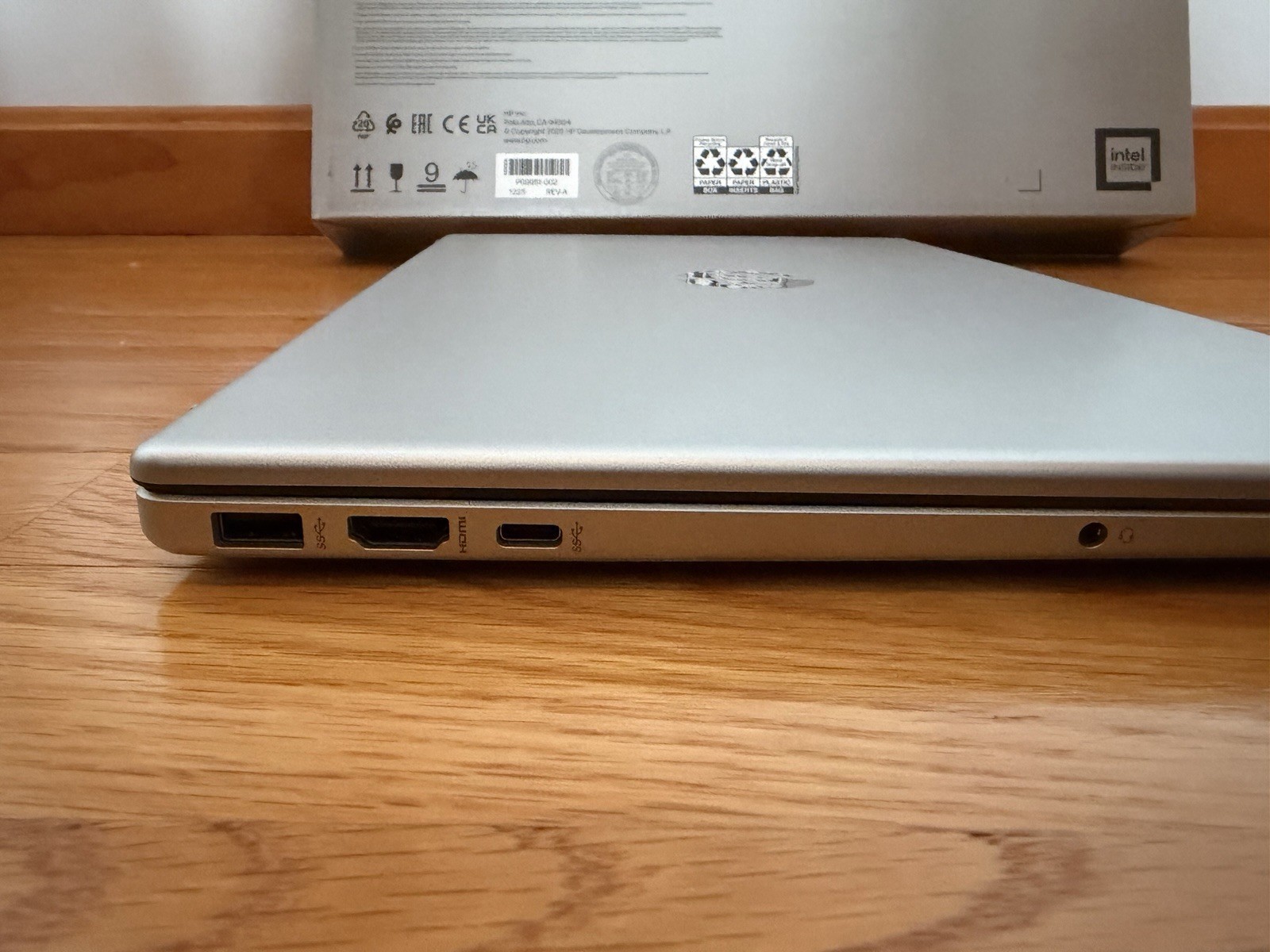 HP 15.6″ Laptop Intel N200 4GB RAM 128GB SSD Silver Windows 11 Webcam Wi-Fi