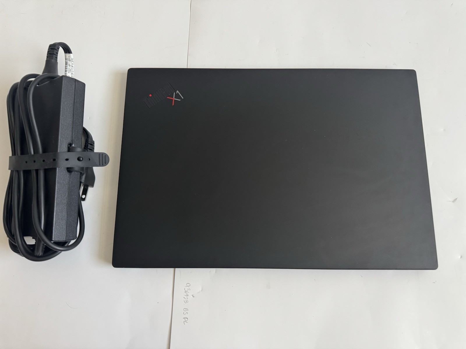 Lenovo ThinkPad X1 Carbon Gen 8 FHD i5-10210U 1.60GHz 8GB RAM 256GB SSD Win 11P