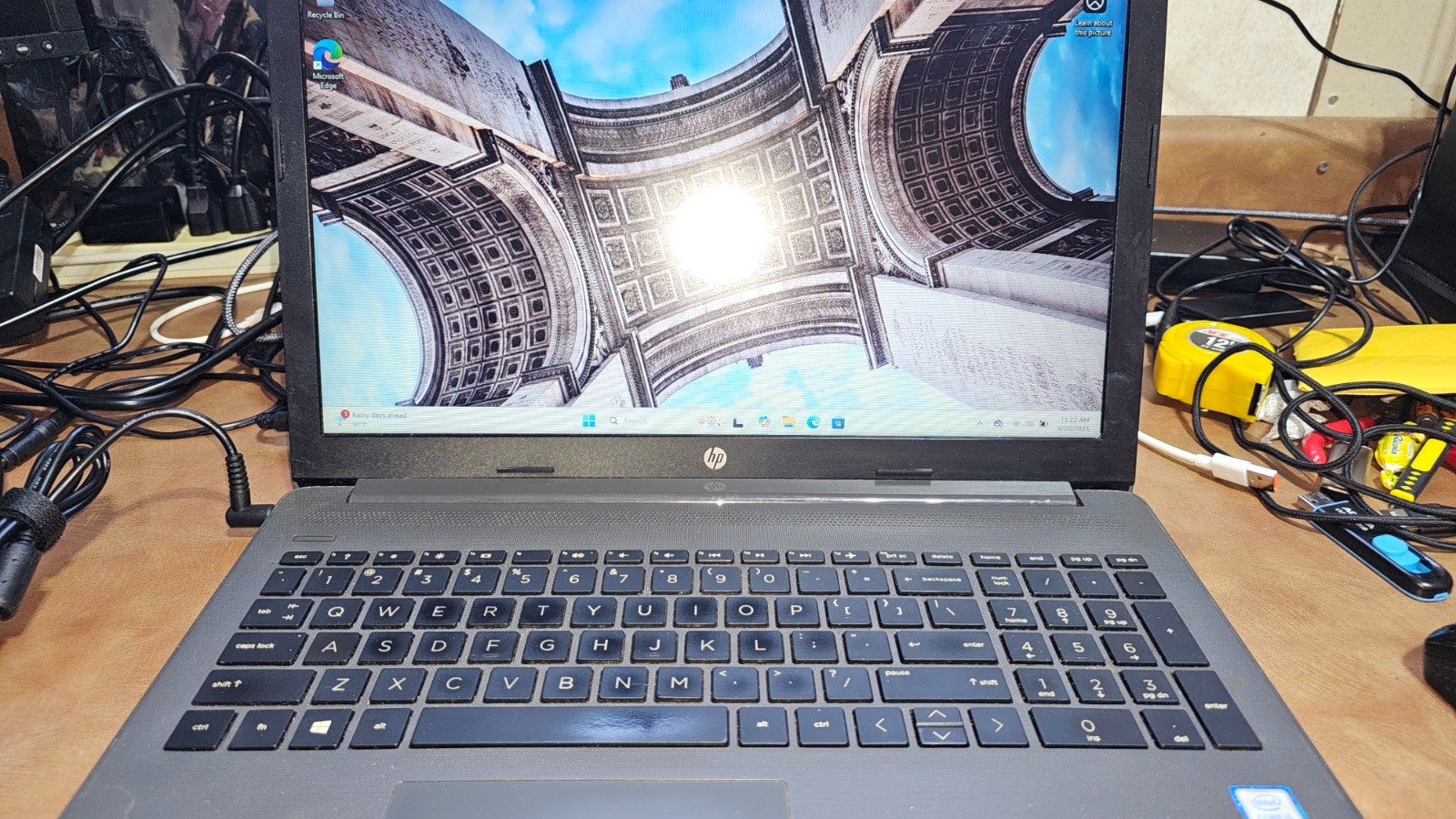 HP 250 G7 Notebook i5-8265U, 8GB Ram, 250GB SSD. Looks Beaten, But Works Good!