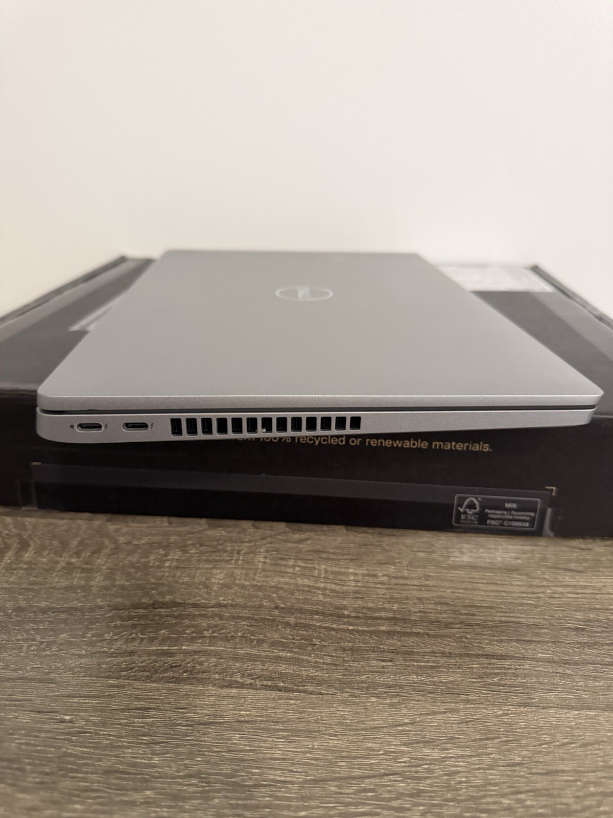 Dell Latitude 5430 14” Laptop Win 11 Pro w/ Charger & Box Excellent