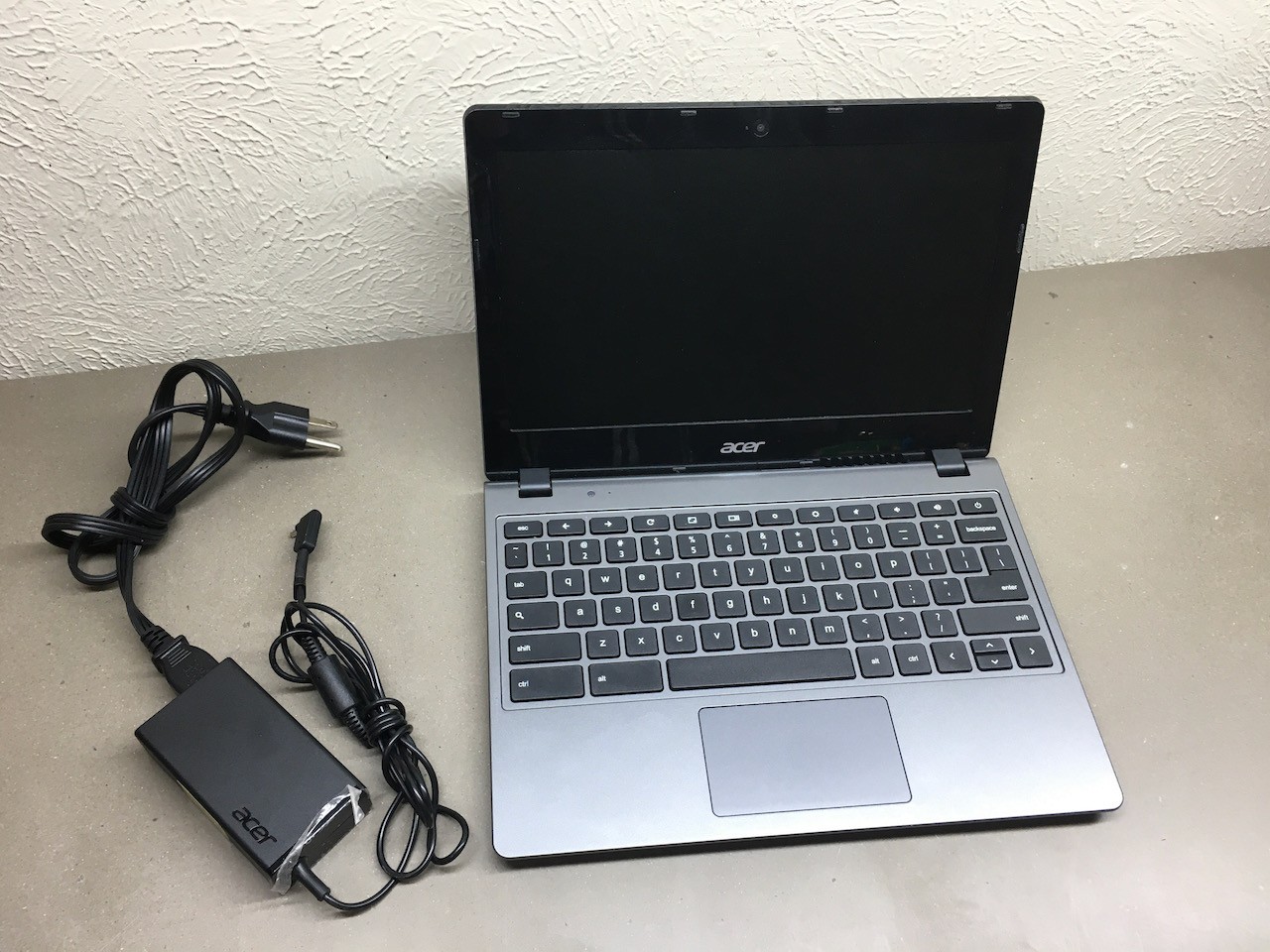 Acer C720 Laptop 11.6″ Intel 1.40GHz 2955U 2GB DDR3 16GB SSD Linux Fedora 43