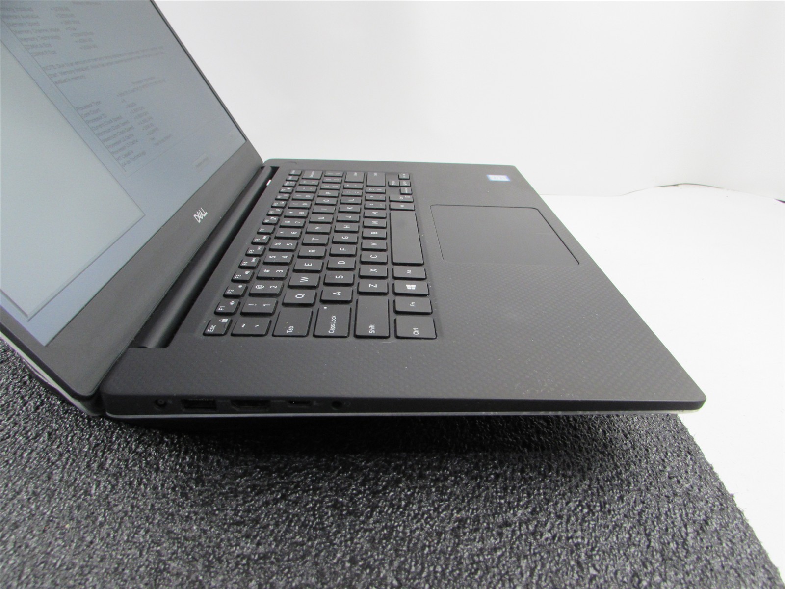 DELL PRECISION 5540 1920X1080 FHD I7-9850H 512GB SSD 32GB RAM T2000 NO O.S