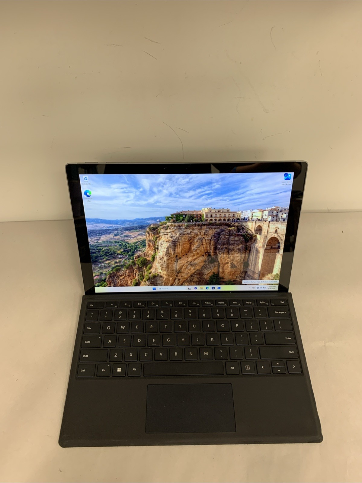 Microsoft Surface Pro 7+ 1960 Core i5-1135G7 8GB RAM 256GB SSD Win11 Pro