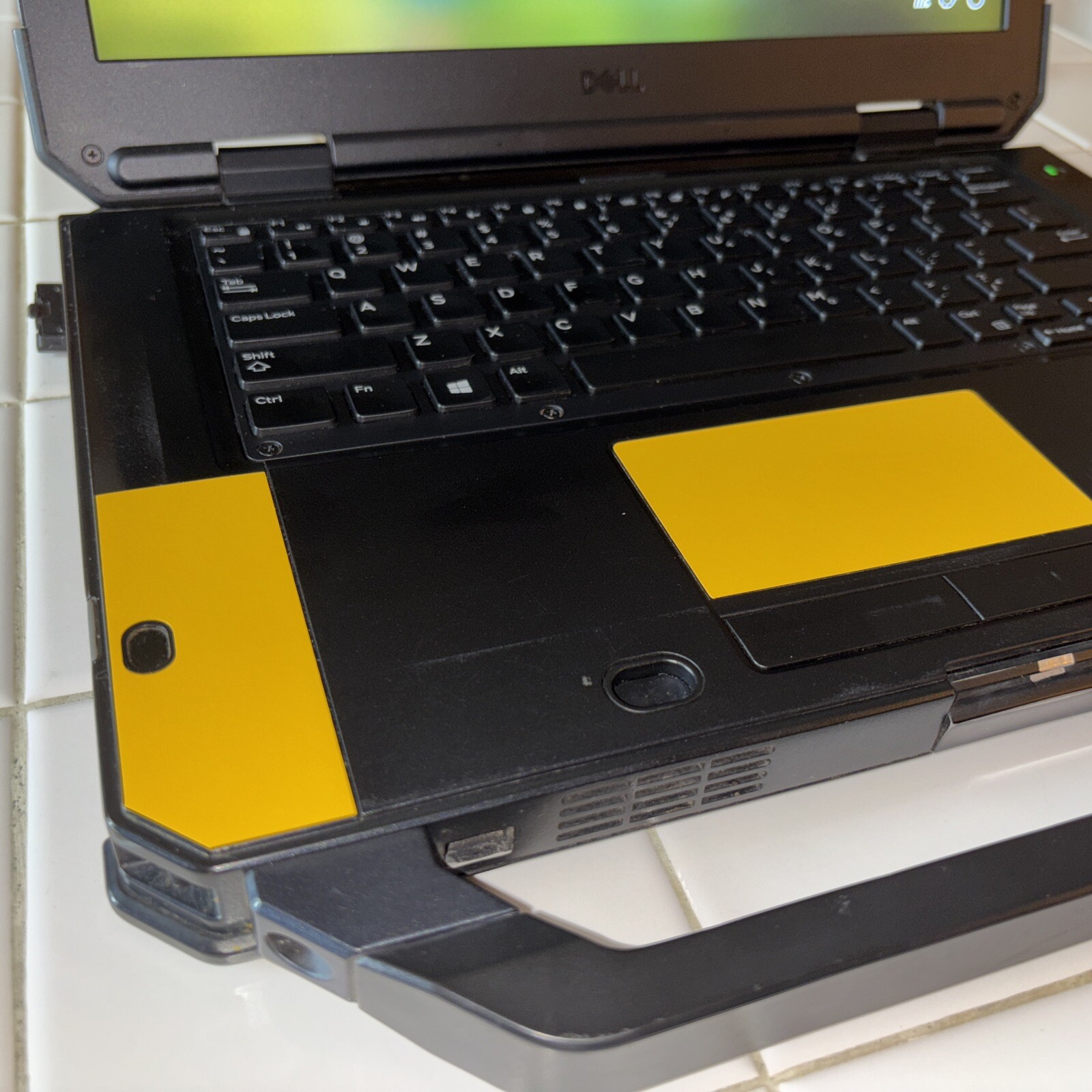 DELL RUGGED 5420 i5-6600U up to 32GB RAM 2TB SSD Toughbook DeWALT Yellow