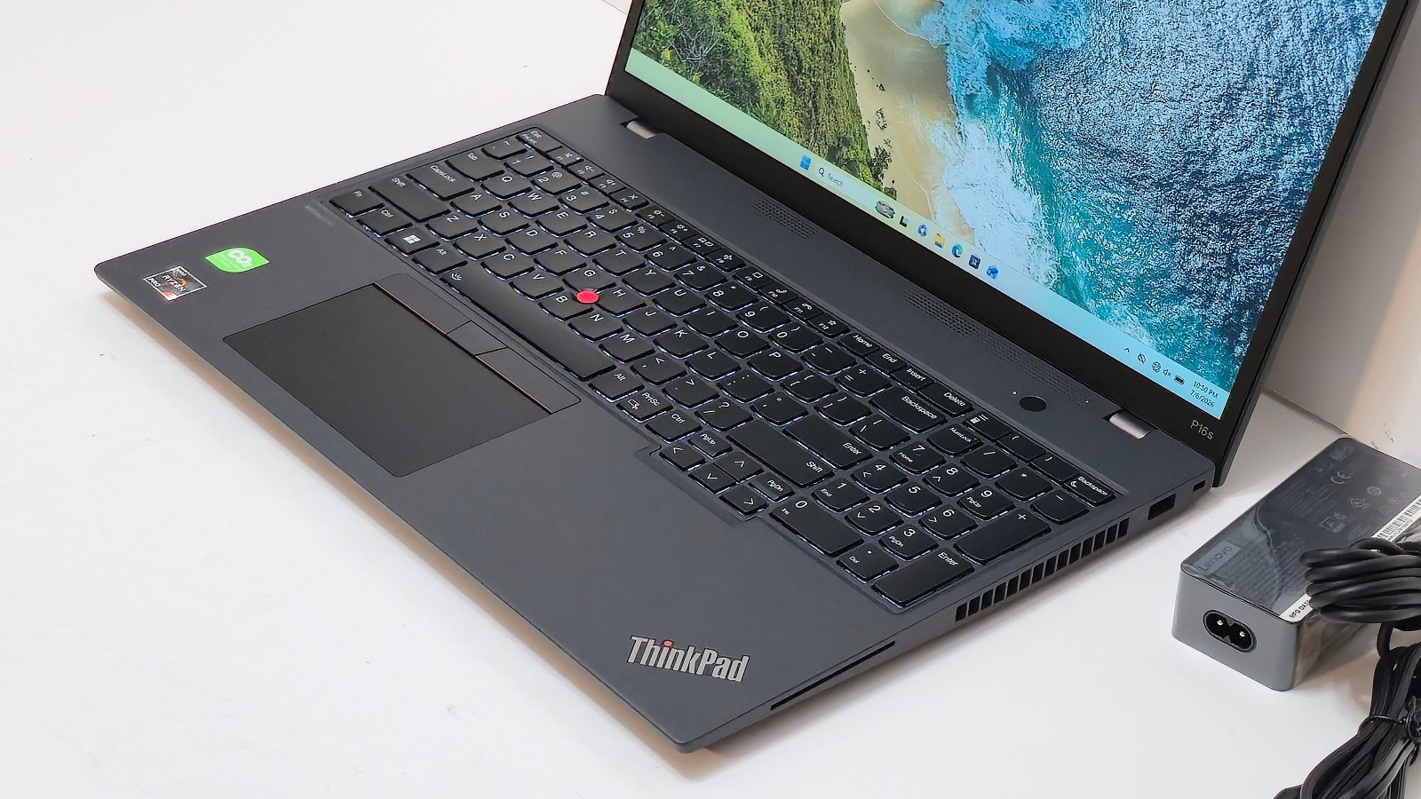 Lenovo ThinkPad P16s Gen 2 Ryzen 7 Pro 2TB SSD 64 GB RAM Radeon 780M 4GB Touch
