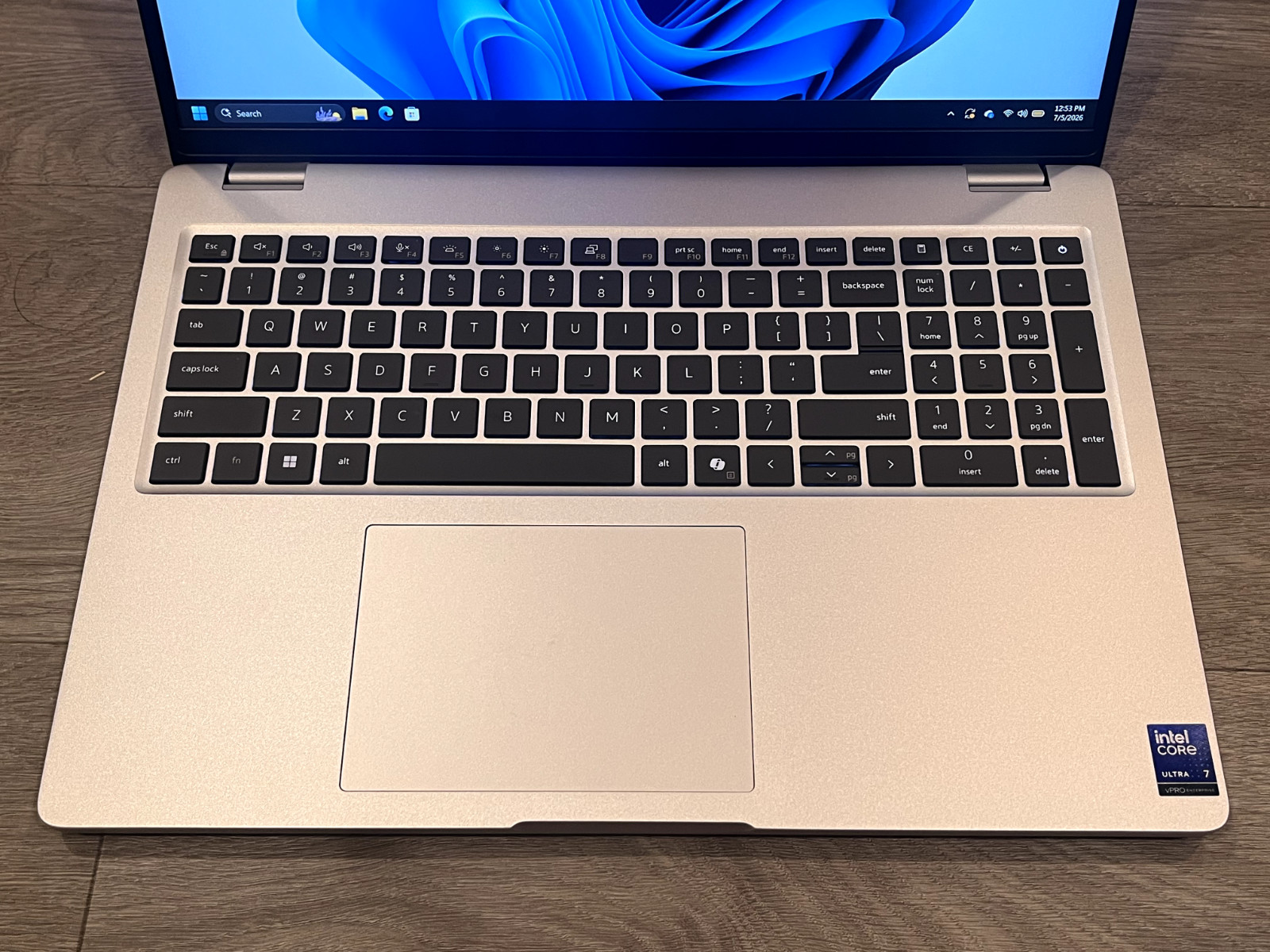 Dell Pro 16″ Plus PB16250 Ultra 7 266V 16GB RAM 512 SSD FHD+ WIN 11 PRO *DECENT*