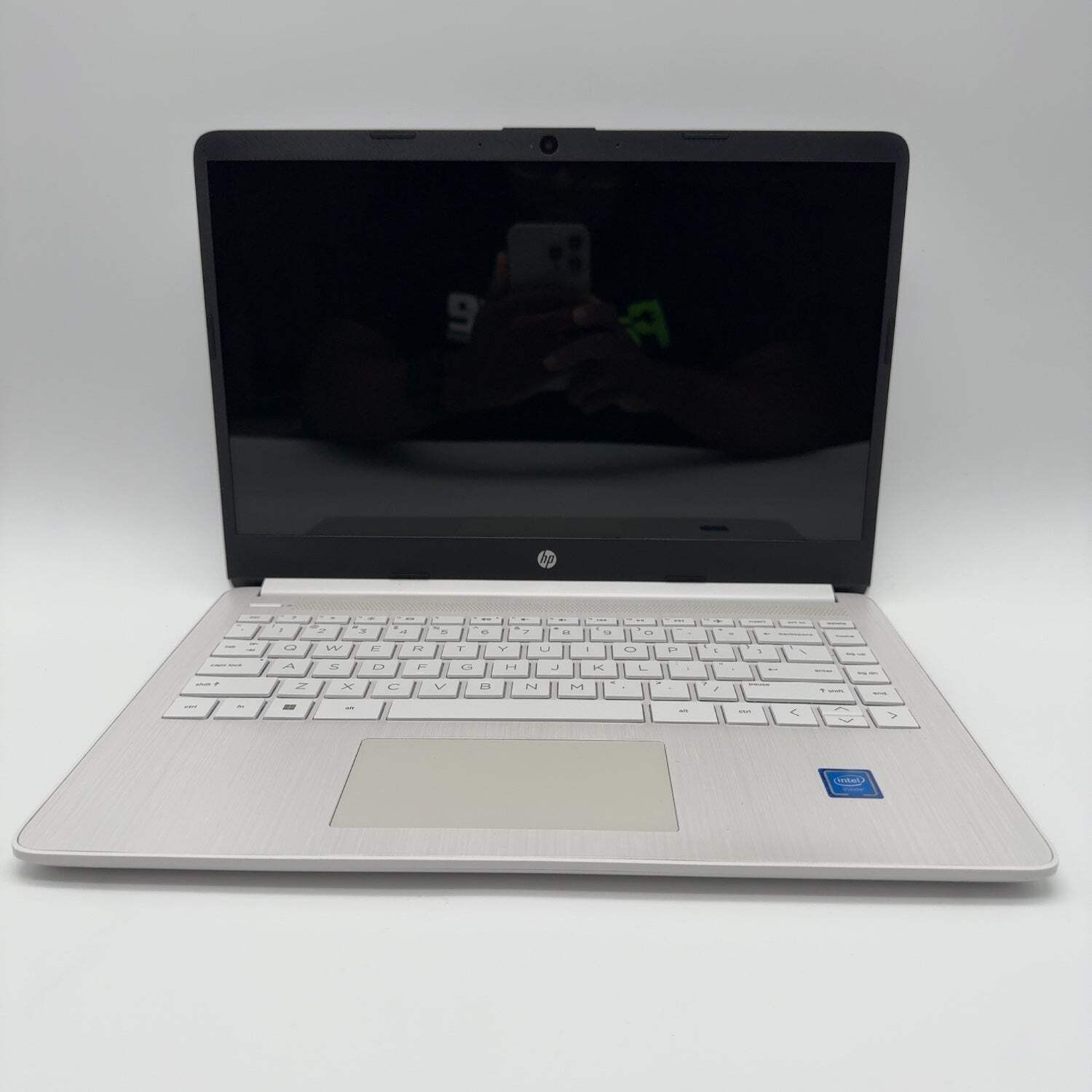 HP 14-DQ0052DX 14-DQ0052DX 14″ Celeron N4120 2.6GHz 4GB RAM 64GB SSD