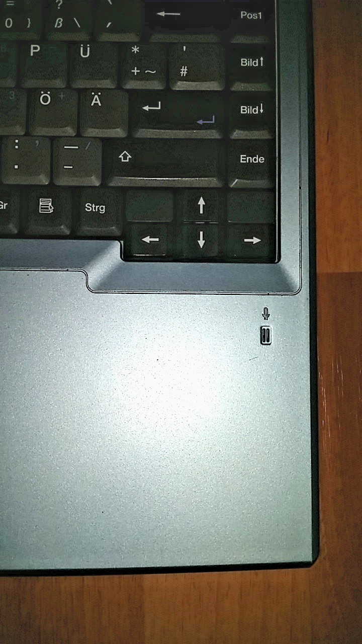 Terra 3000 – Windows XP Laptop – Model 8375 – Retro