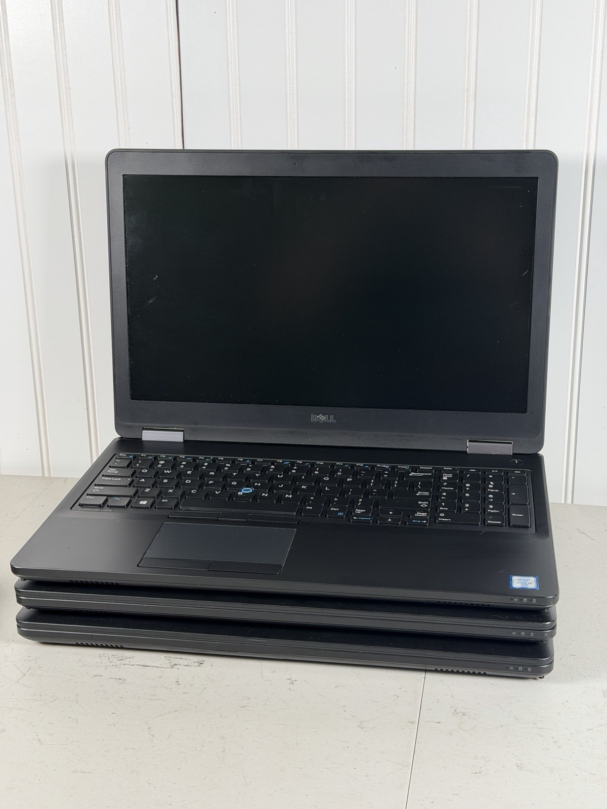 Lot of 6 Dell Latitude E5570 i7 Radeon R7 No RAM/SSD/OS/Charger *READ
