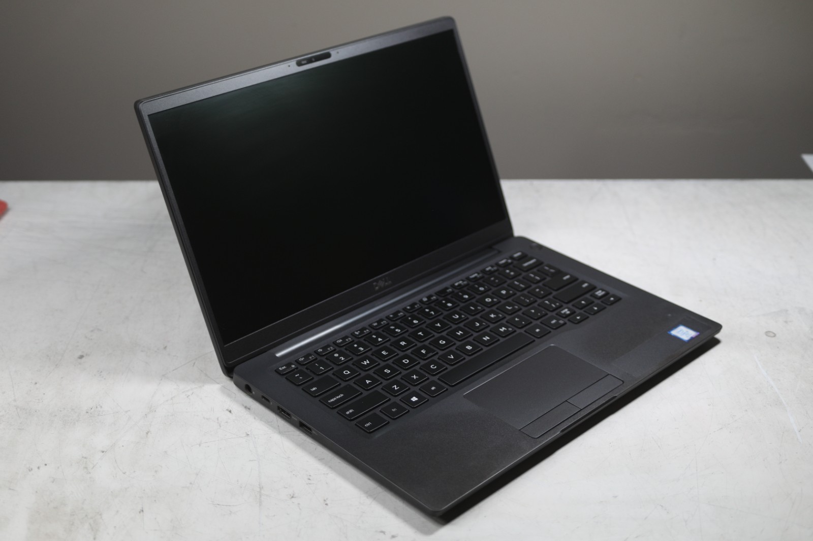 Dell Latitude 7400 Intel Core(TM) i5-8365U CPU 1.60GHz-8GB RAM-256GB NVMe-NO OS