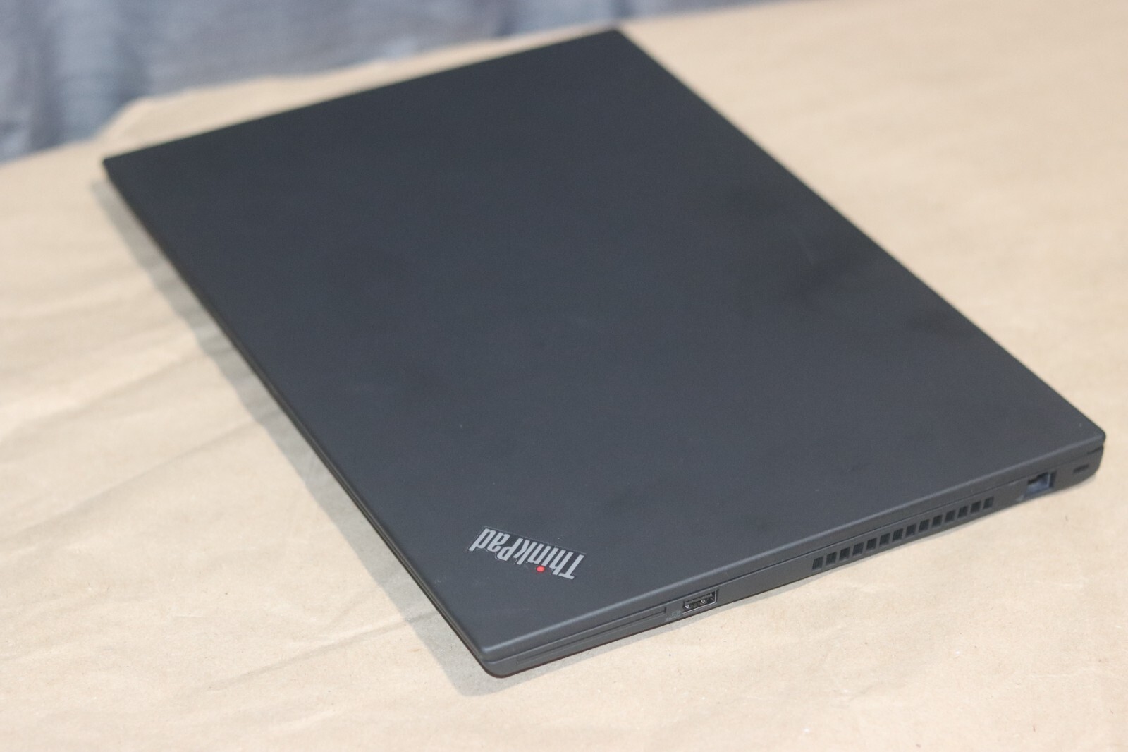 Lenovo ThinkPad T15 Gen 1 1.6 GHz i5-10210U 16GB Ram 256GB SSD – Very Good