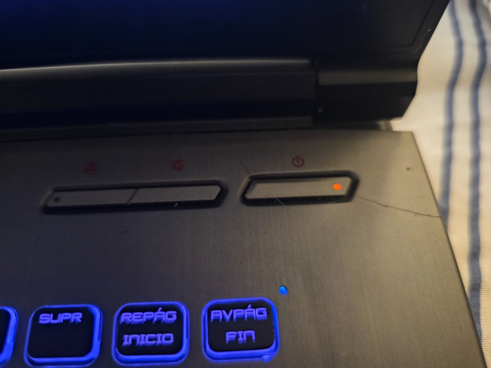 MSI GAMING GF72VR Intel Core i7-7700HQ 32GB 512GB SSD + 1TB HDD NVIDIA GTX 1060