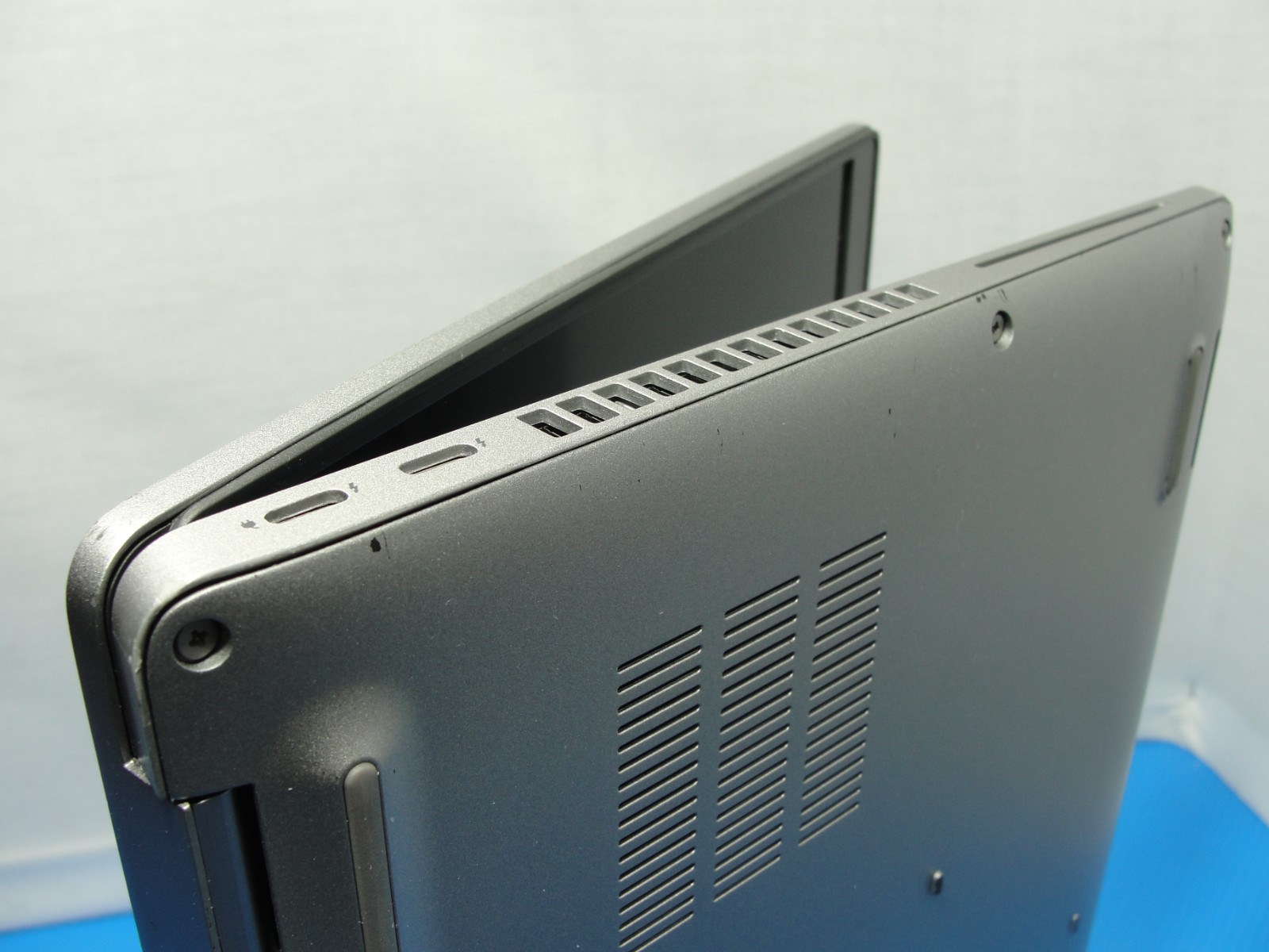 Dell Latitude 5420 14″ FHD Core i5-1145G7 2.6GHz 16GB 256GB SSD Win11Pro+Charger