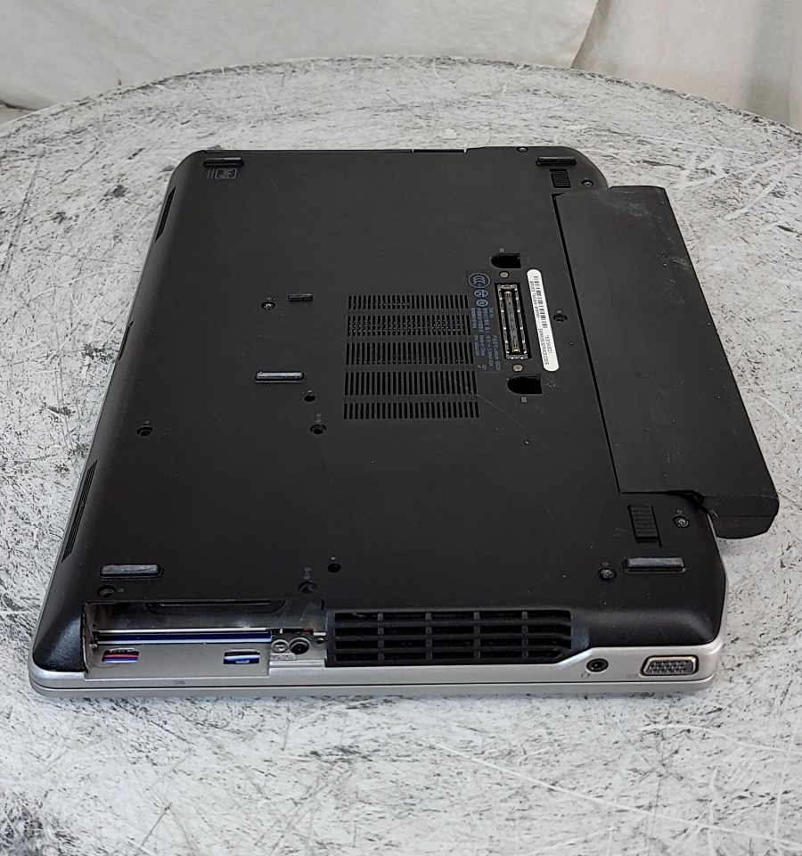 Dell Latitude E6320 PC Laptop INTEL CORE I7-2620M 4GB SEE NOTES