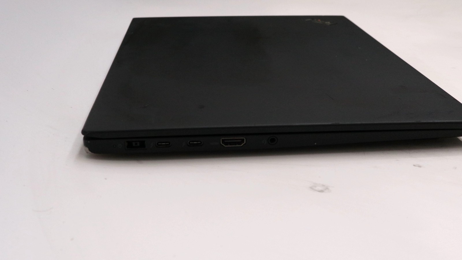 Lenovo ThinkPad P1 Gen 3 15″ i7-10850h 32GB 1TB – Good READ DESC