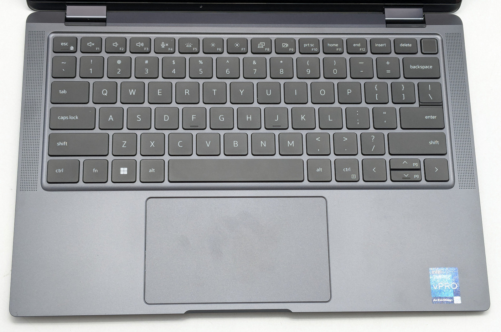 Dell Latitude 9330 13.3″ i5-1240U 16GB DDR5 256GB SSD Windows 11 Home