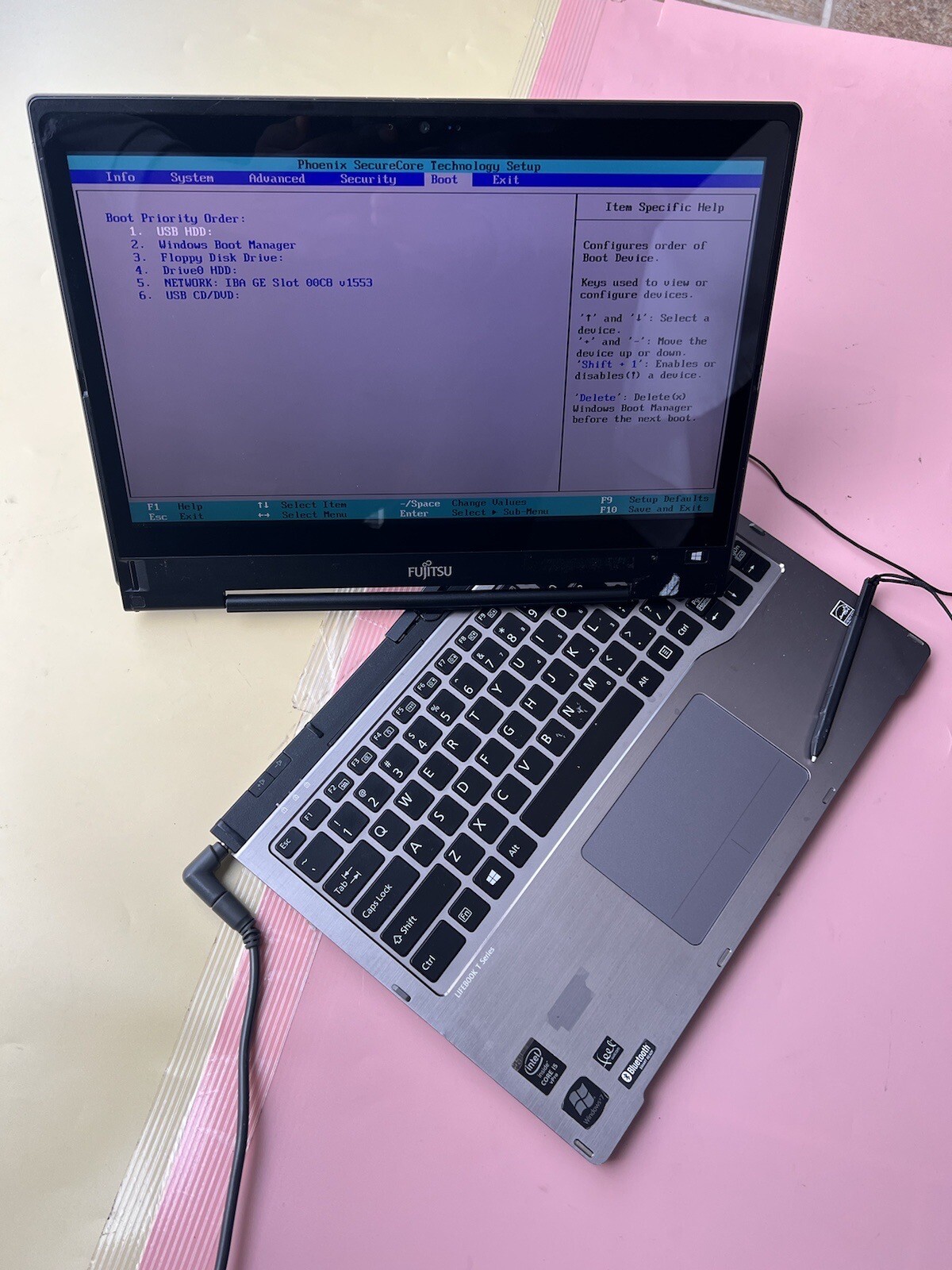 FUJITSU LIFEBOOK T904 (2 IN 1)Core i5-4300U 8GB RAM 0GB SSD WEBCAM TOUCHSCREEN