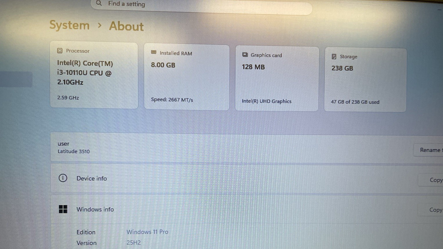 Dell Latitude 3510 15″ Core i3-10110U @2.1GHz | 8GB RAM – 256GB SSD – W11P