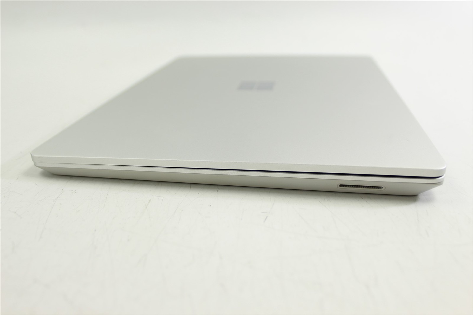 Microsoft Surface Laptop Go 2 2013 12.4″ i5-1135G7 256GB SSD 16GB RAM W11H