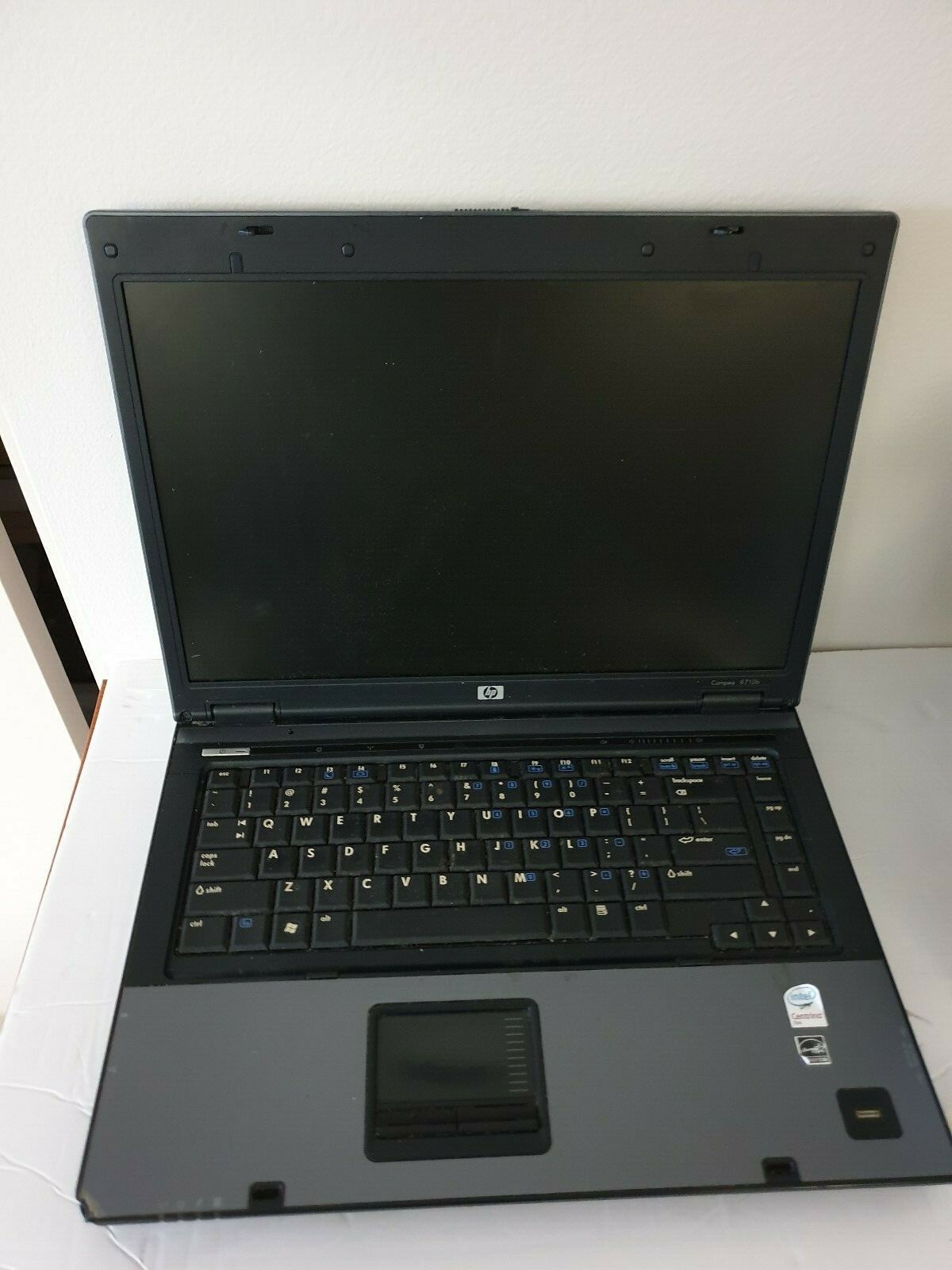 HP 6710b 15.4″ Windows 7 Pro 32 Bit Laptop 60GB 3GB Bluetooth– FOR PARTS–