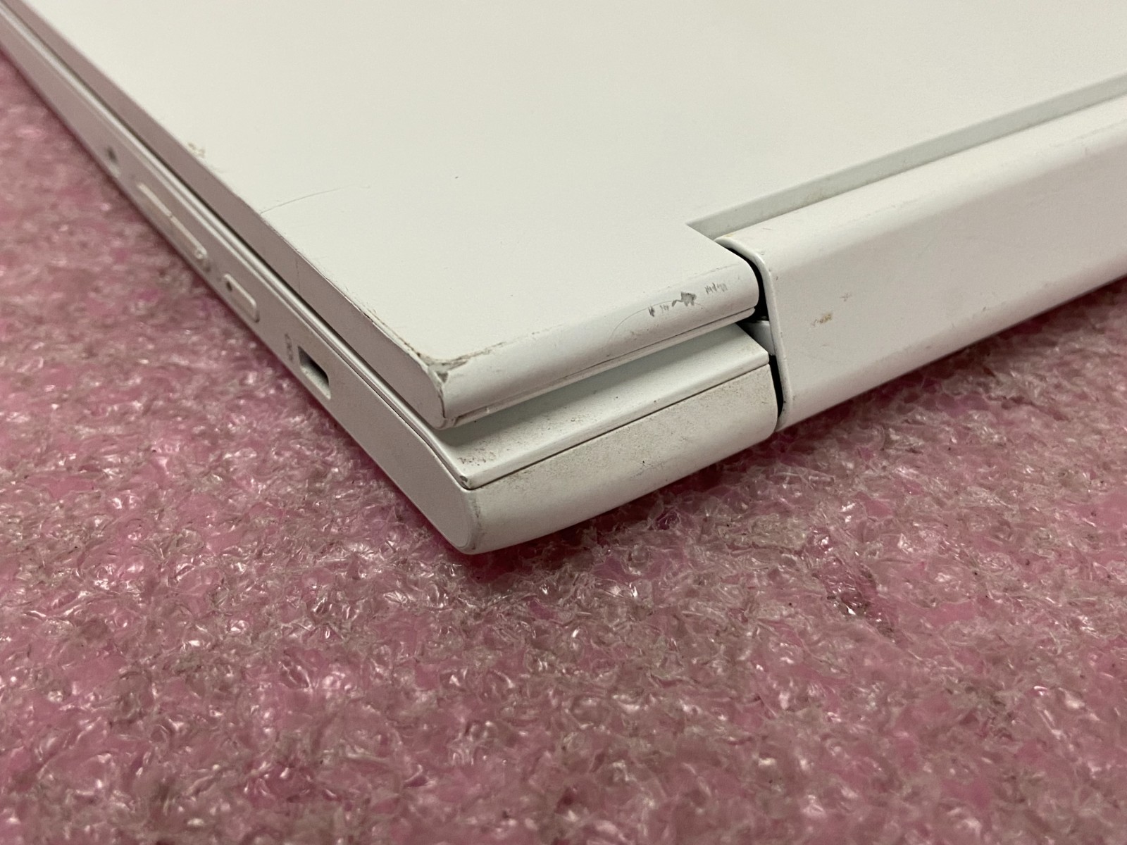 Lenovo Chromebook C330 MediaTek MT8173 4GB RAM 64GB SSD w/PA | LP477