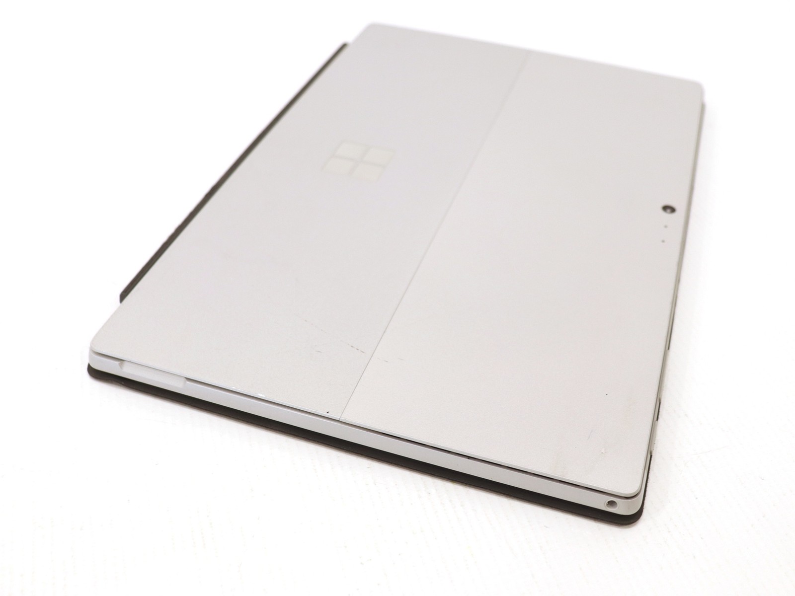 Microsoft Surface Pro 6 1796 12.3″ Intel i7-8650U 8GB 256GB NVMe Windows 11 Pro