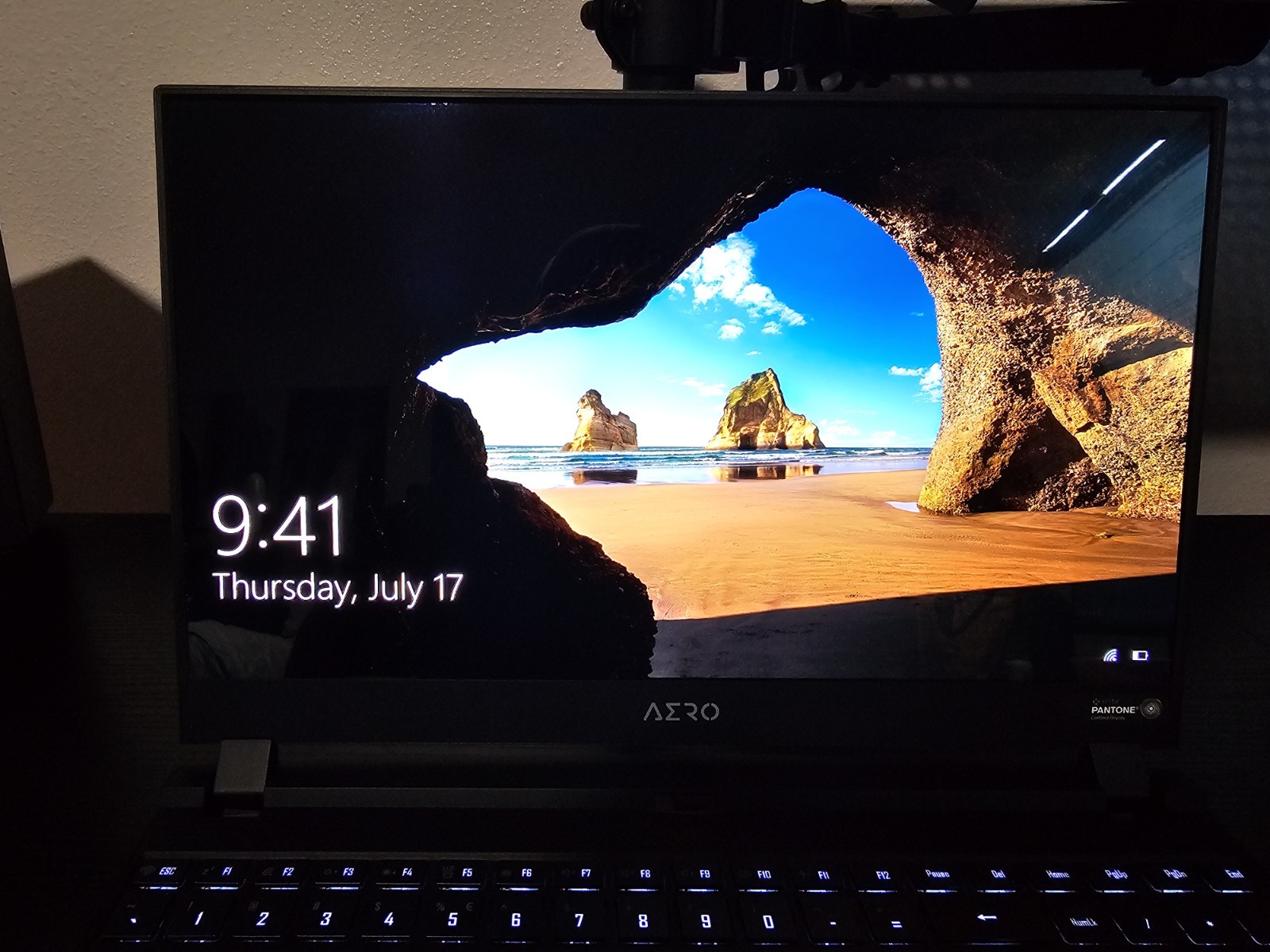 GIGABYTE AERO 15 – 15.6″ 4K OLED – i7-10870H – RTX 3060 GPU – 16 GB – 512 GB