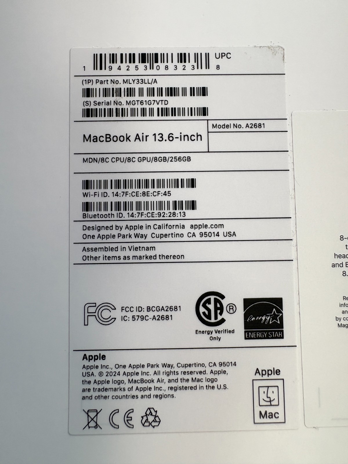Apple MacBook Air M2 2022 A2681 8GB RAM 256GB SSD 42 Cycles – Box & Pwr Adptr