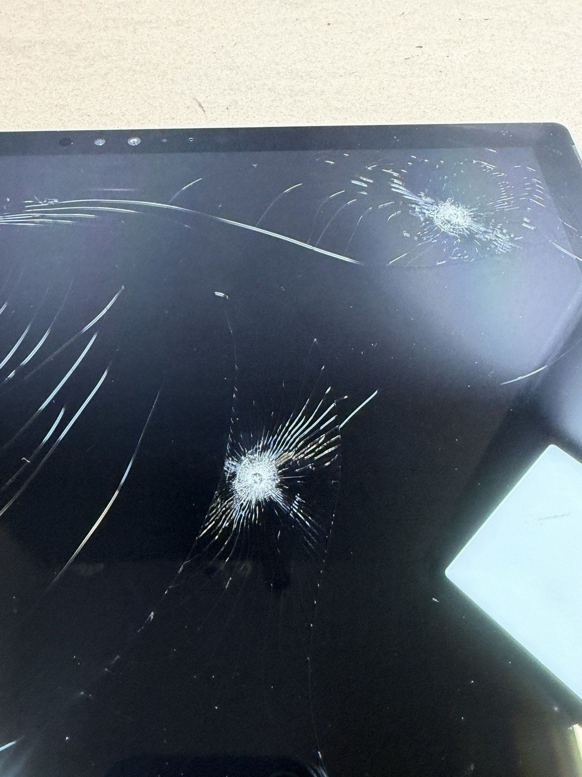 Microsoft Surface 1724 -128GB FOR PARTS REPAIR SHIPS FAST!