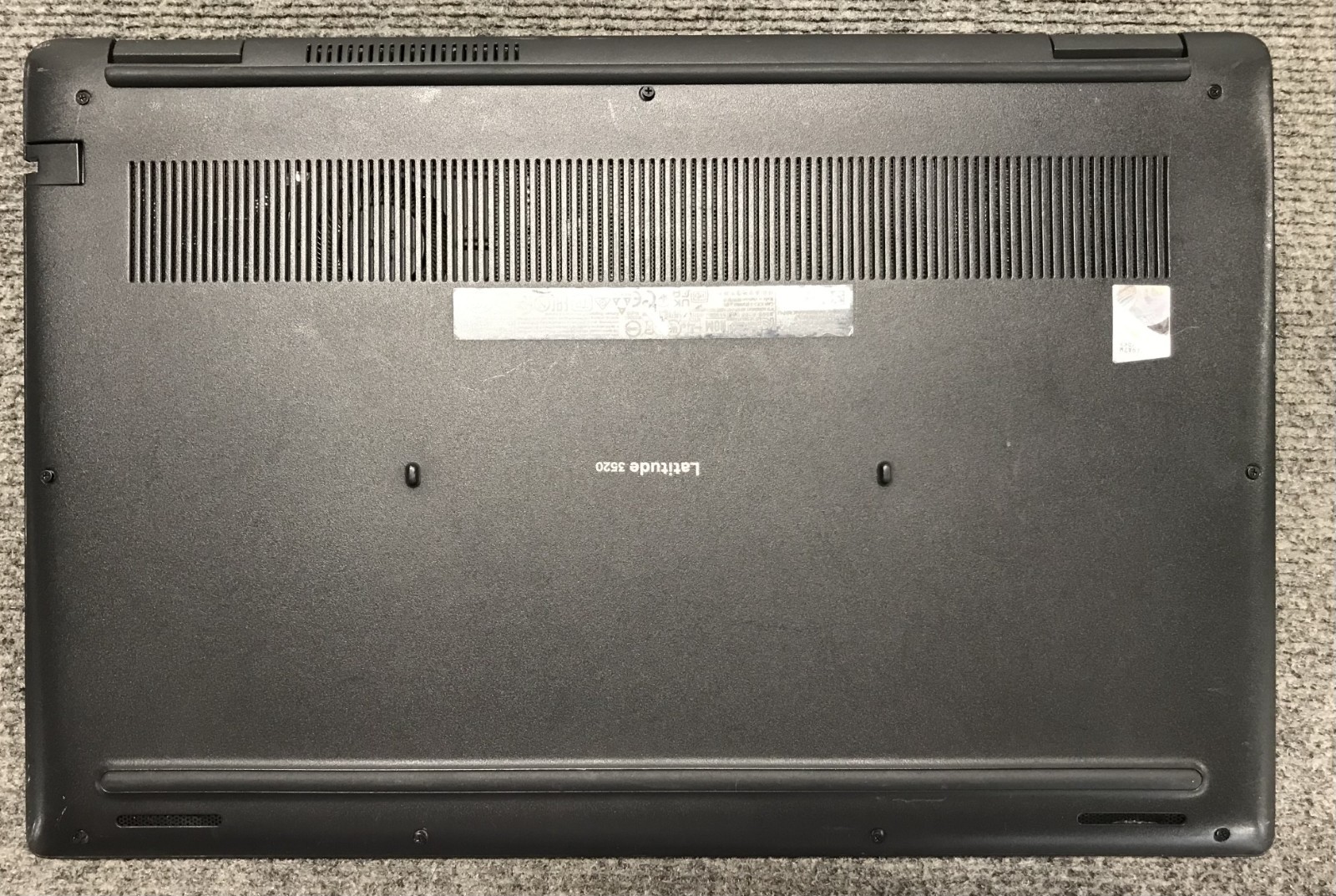 Dell Latitude 3520 15.6″ Laptop i5-1135G7, No RAM/Storage, Boots to BIOS