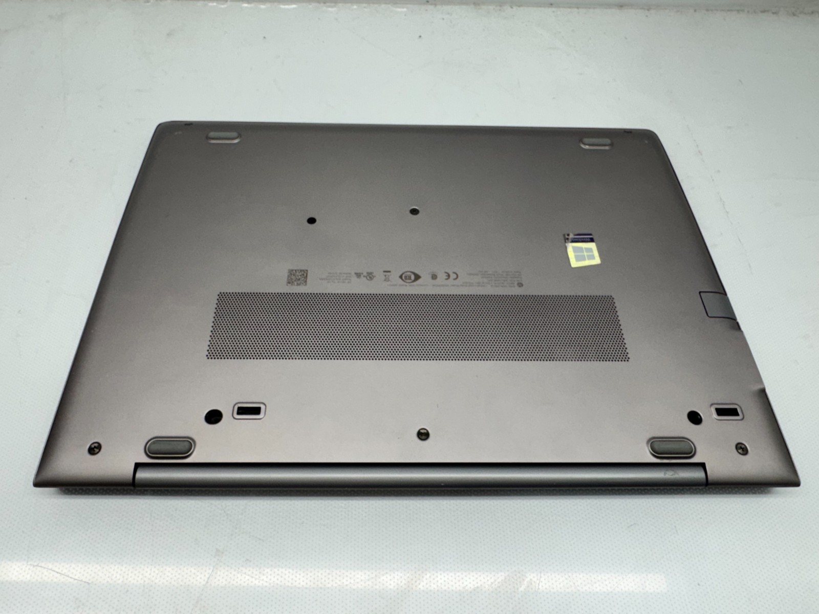 HP ZBook 14u G6 14″ i7-8665U@1.9GHz 16G 256G AMD WX3200 Win 11 *READ**