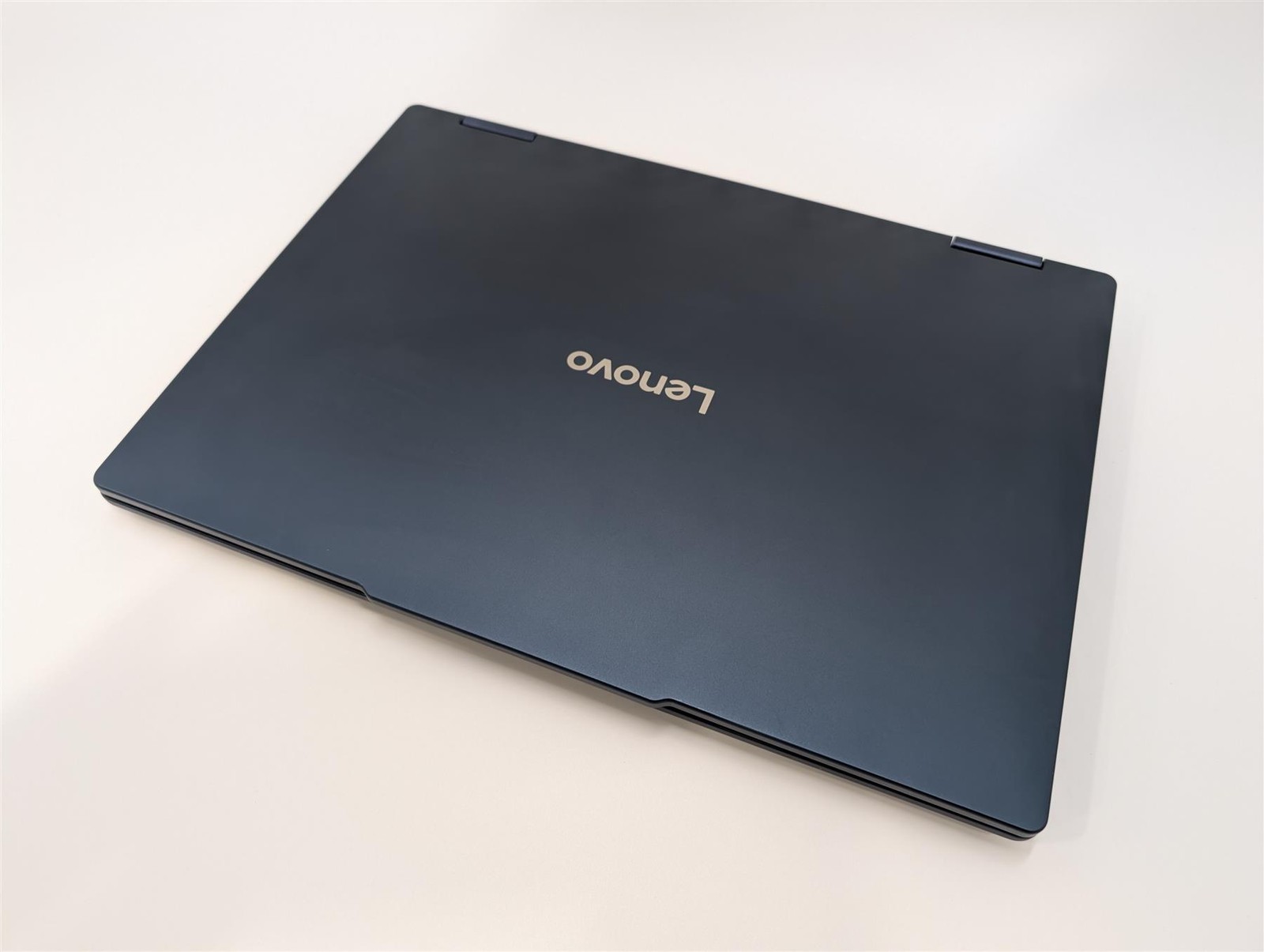 Lenovo IdeaPad 5 2in1 14″ Ryzen AI 7 350 16GB 1TB SSD 860M Blue Used-Very Good