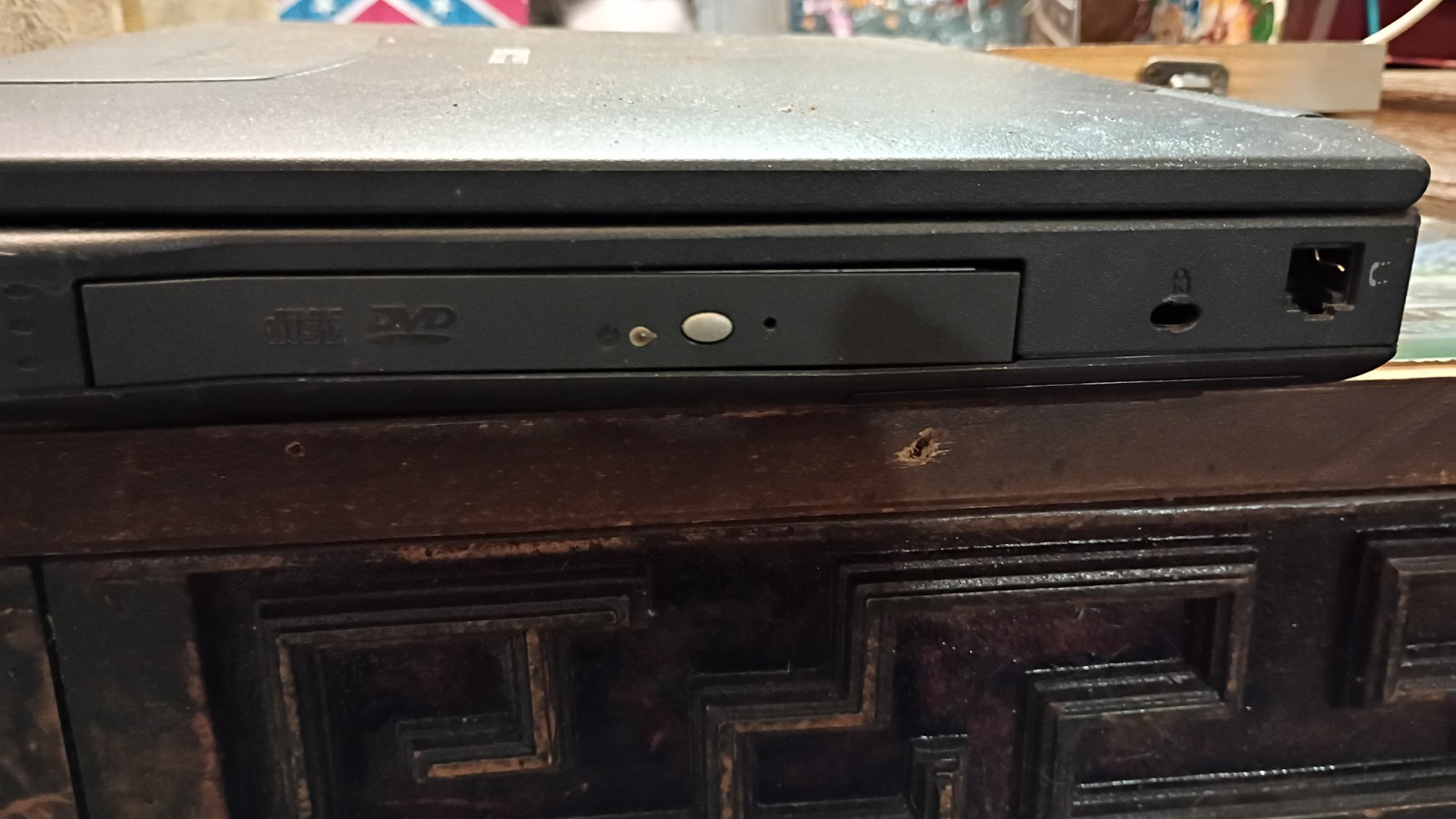 HP Pavilion N3230 14.1″ Pentium III 1.13GHz 128MB 10GB HDD Optical