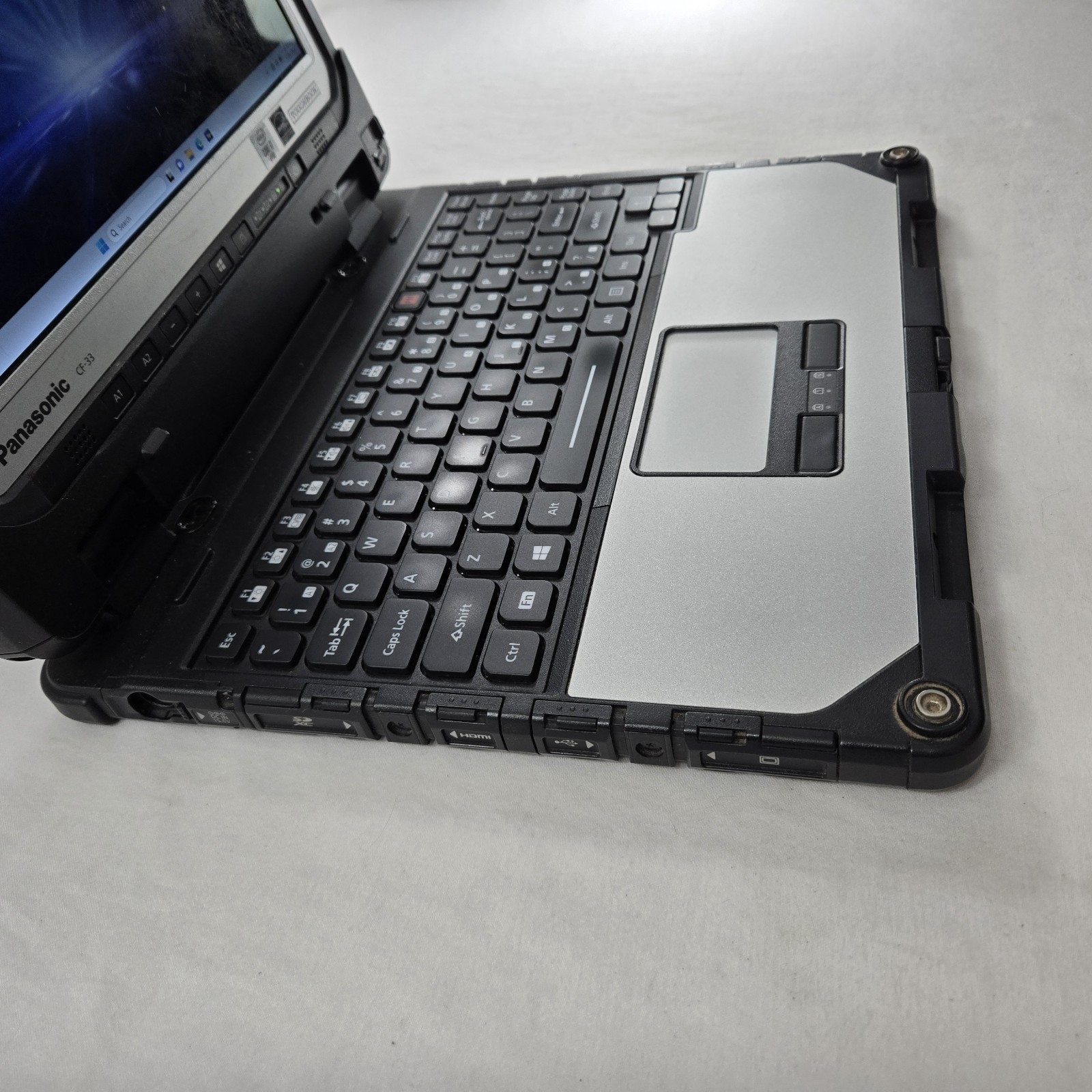 Panasonic Toughbook CF-33 i7-10810U 1.10GHz 512GB SSD 32GB Ram 4G GPS | Grade B-