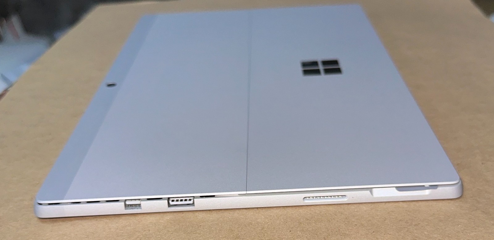 Microsoft Surface Pro 5 LTE, 1807, 12.3″ i5, 4GB, 128GB Wi-Fi + Cellular – A