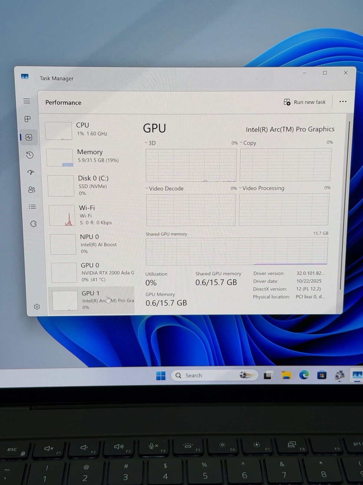 Dell Precision 5690 16 QHD+ Ultra 7 165H 32GB 2TB SSD RTX 2000 Ada