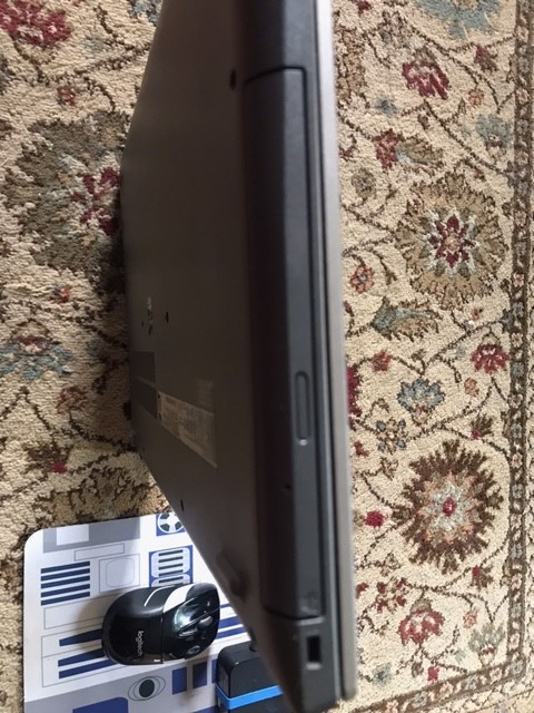 LENOVO IDEAPAD 80XS AMD A12-9720P Radeon R7 2.70GHz 8GB RAM 932GB HDD