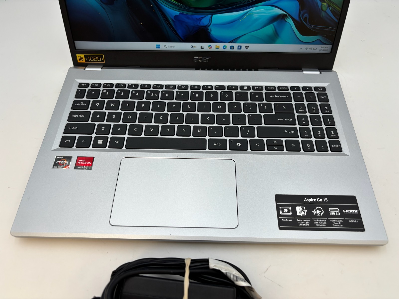 Acer Aspire Go 15 L AG15-21PT 15.6″ 256 GB SSD 8 GB RAM Ryzen 3 7320U