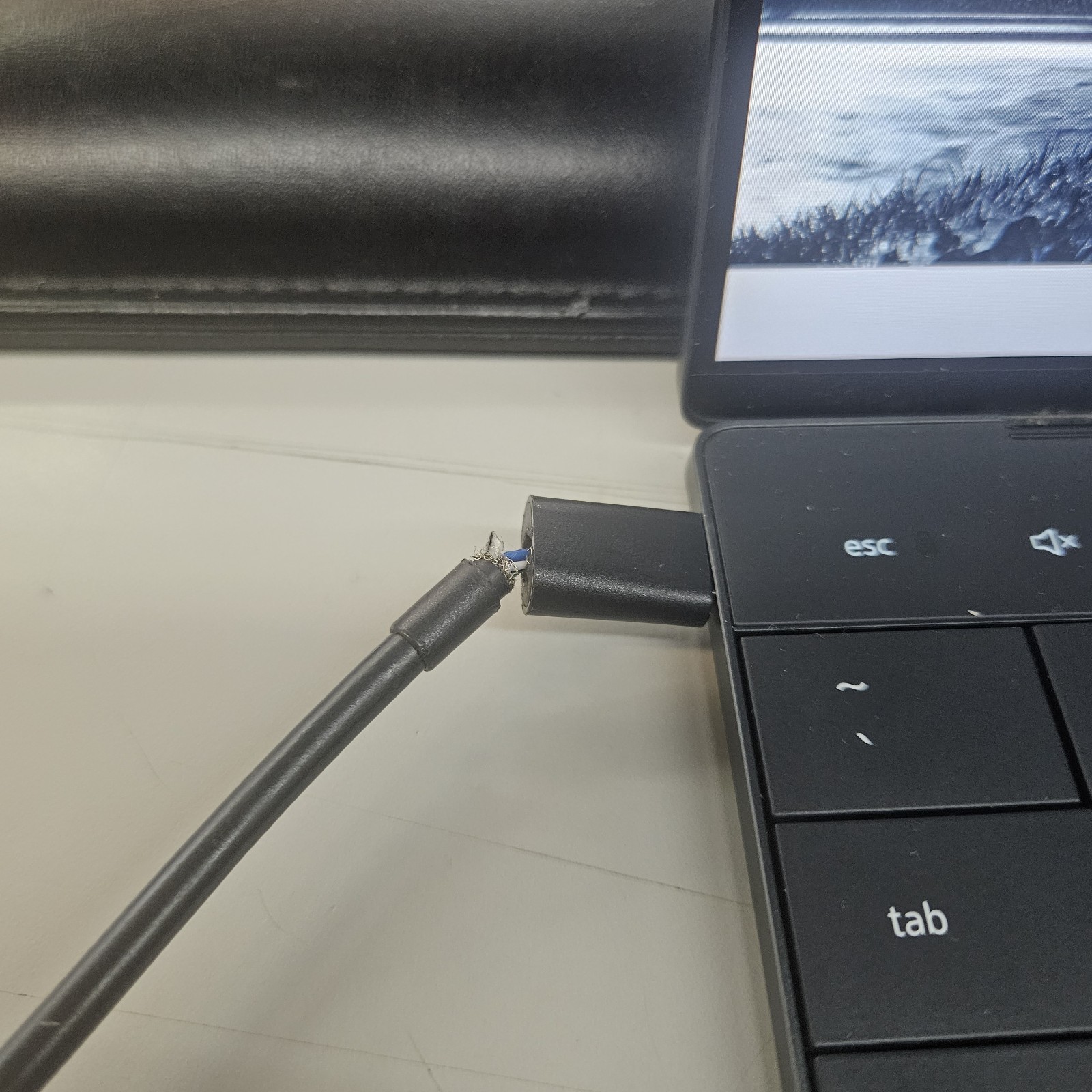 Dell XPS 9350 13in Intel Core Ultra 7 256V 16GB RAM