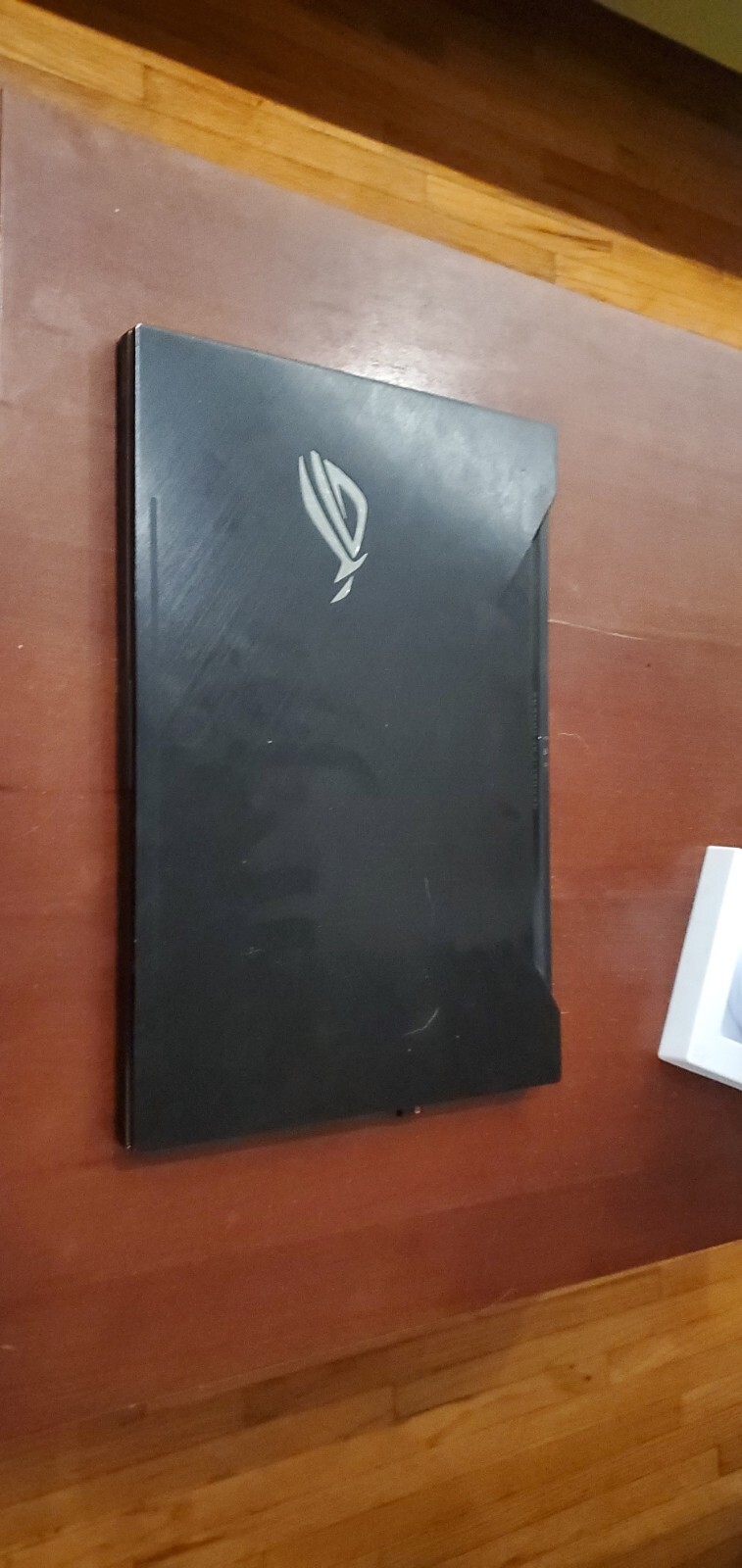 ROG Zephyrus S GX531GX 15.6″ (512GB SSD, Intel Core i7 8th Gen., 3.90 GHz, 16GB)