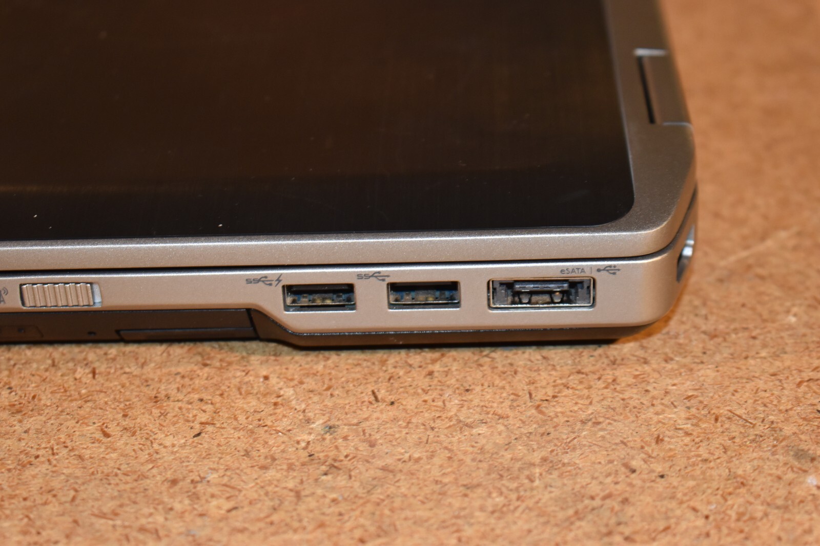 Dell Latitude E6430 Intel Core i7-3740QM 4GB RAM 320GB HDD Windows XP NVS 5200M