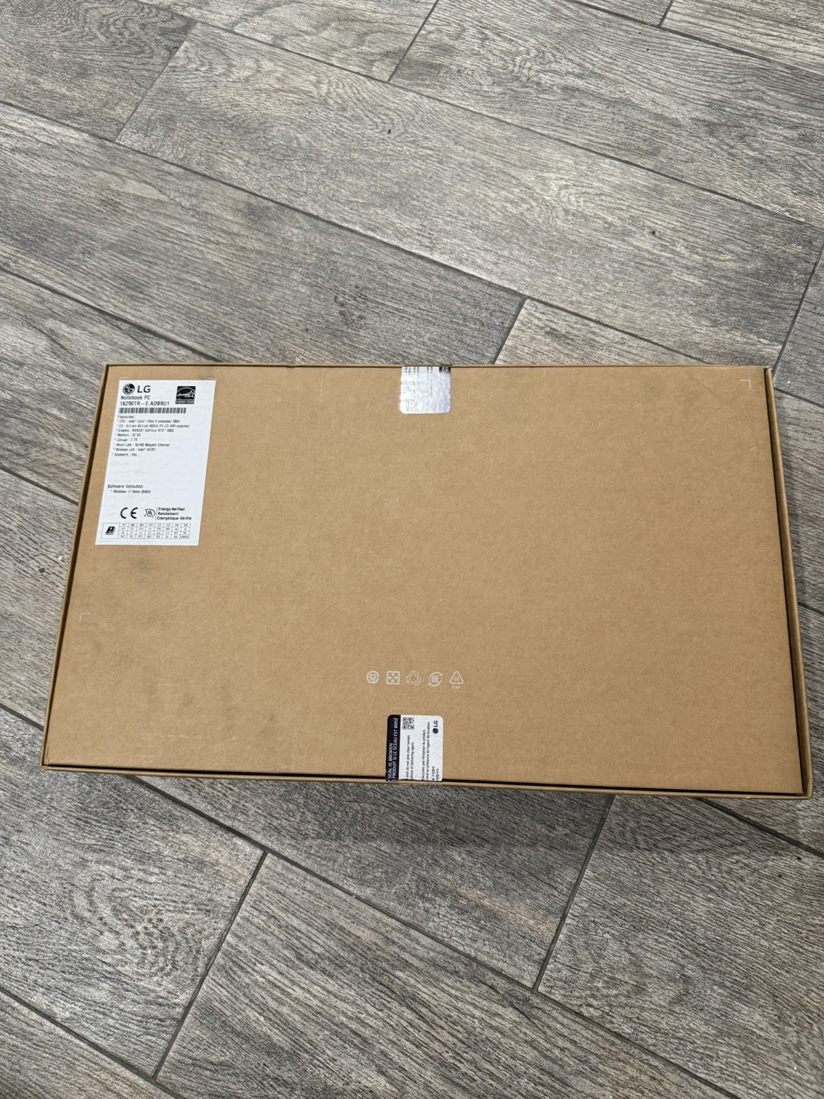 LG Gram Pro 16” WQXGA Laptop, Ultra 9 285H, RTX 5050, 32GB Ram, 2TB SSD Sealed