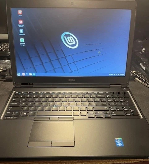 Dell Laptop Windows 7 64|15″ |i3 2.1GHz+|1TB SSD|16GB|New Battery|1 YR Warranty