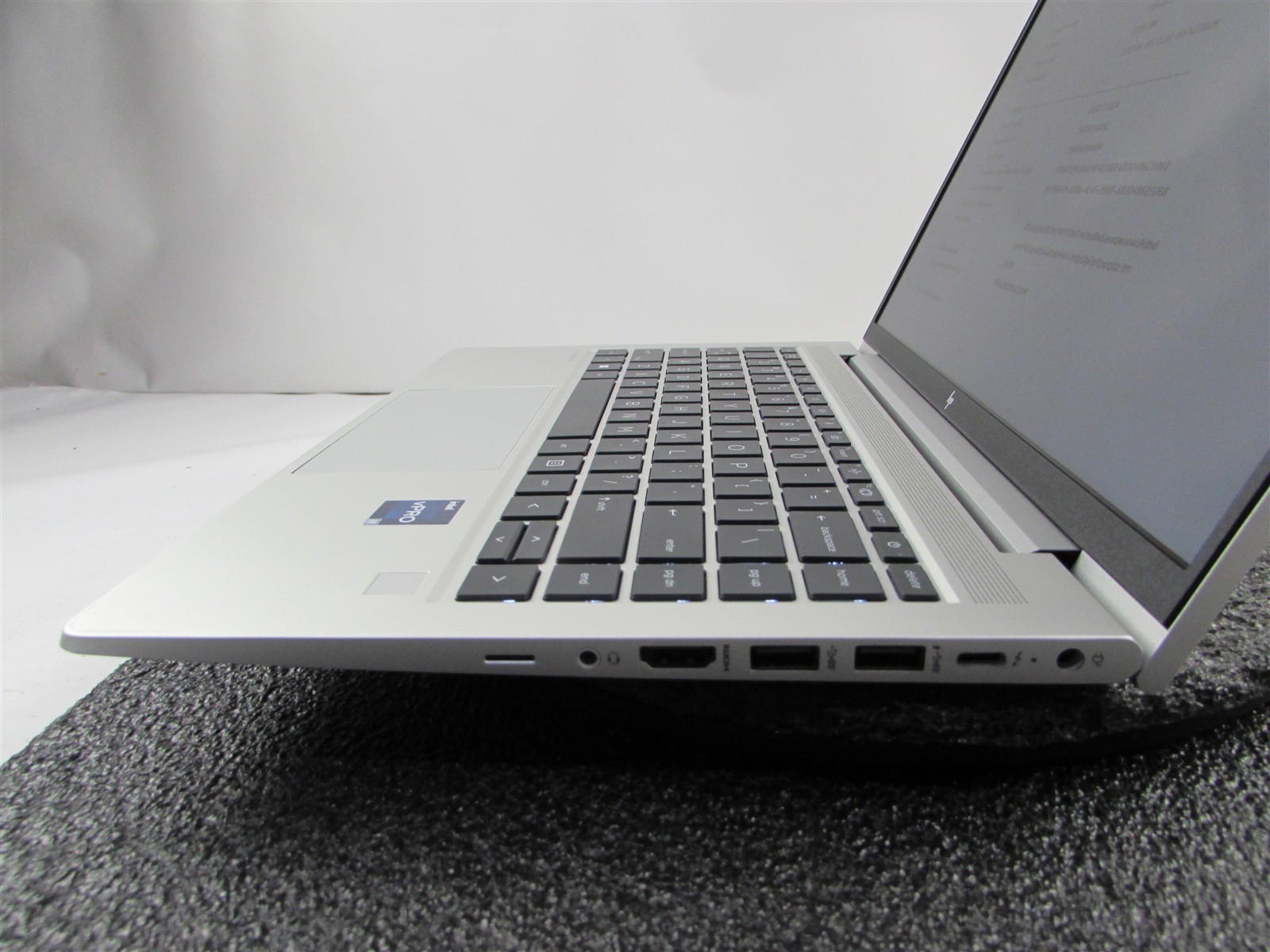 HP ELITEBOOK 640 (G9) 1920X1080 FHD TOUCHSCREEN I7-1270P NO SSD 8GB RAM NO O.S