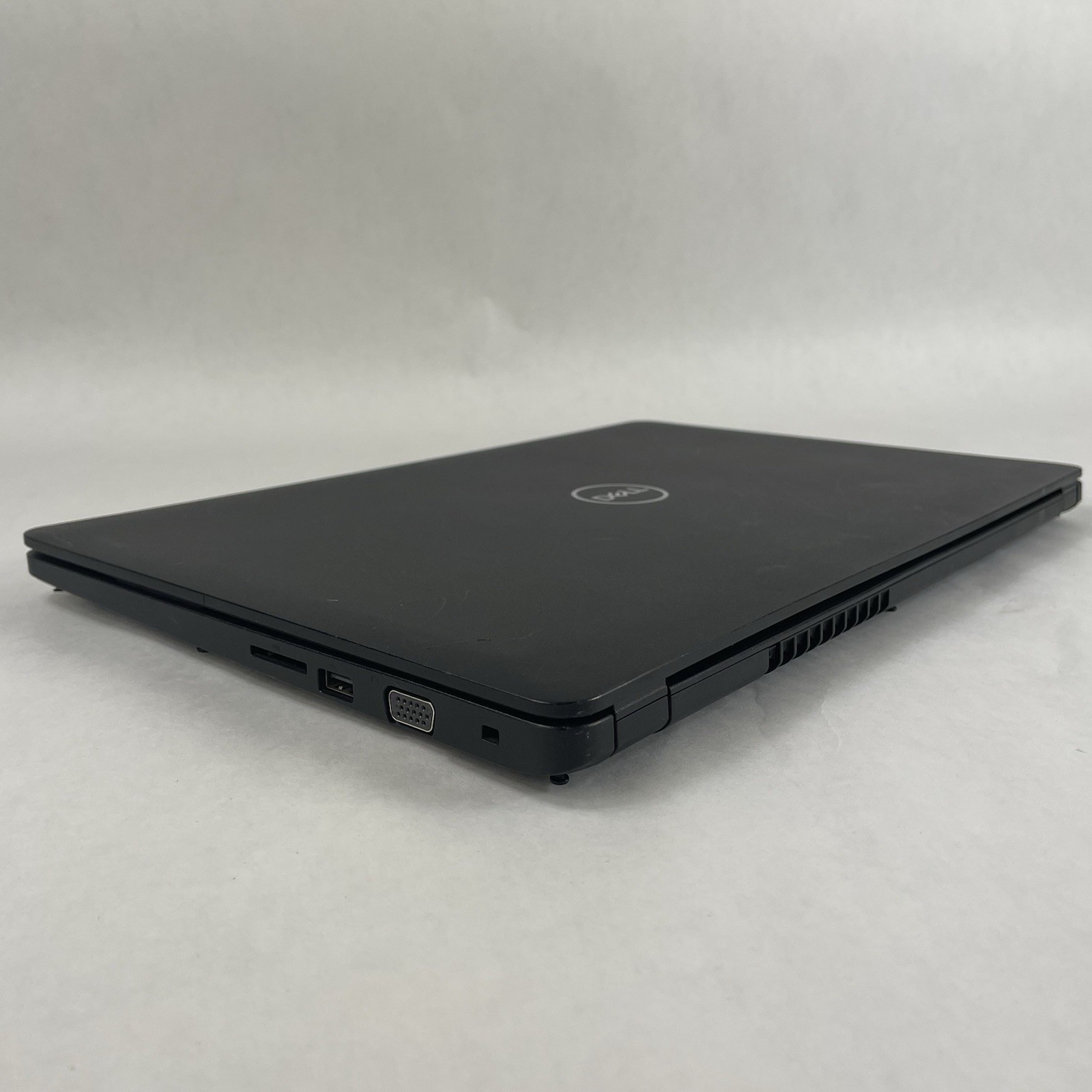 Dell Latitude 3580 15.6″ i7-7500U 2.70 GHz 8 GB RAM No SSD/OS/AC/Battery