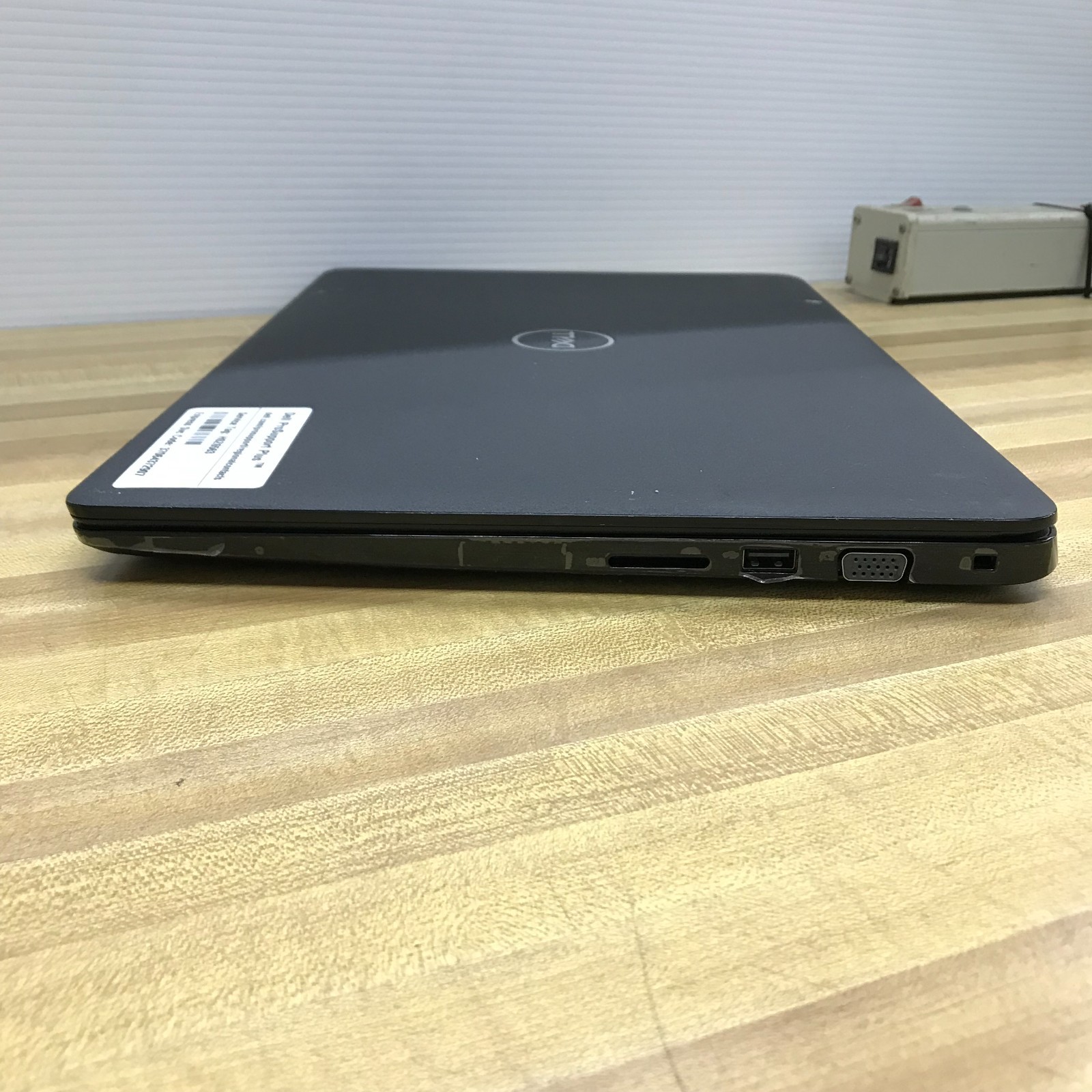 Dell Latitude 3500 15.6″ i5-8365U 1.6GHz 8GB RAM 256GB M.2 SSD (Windows 11 Pro)