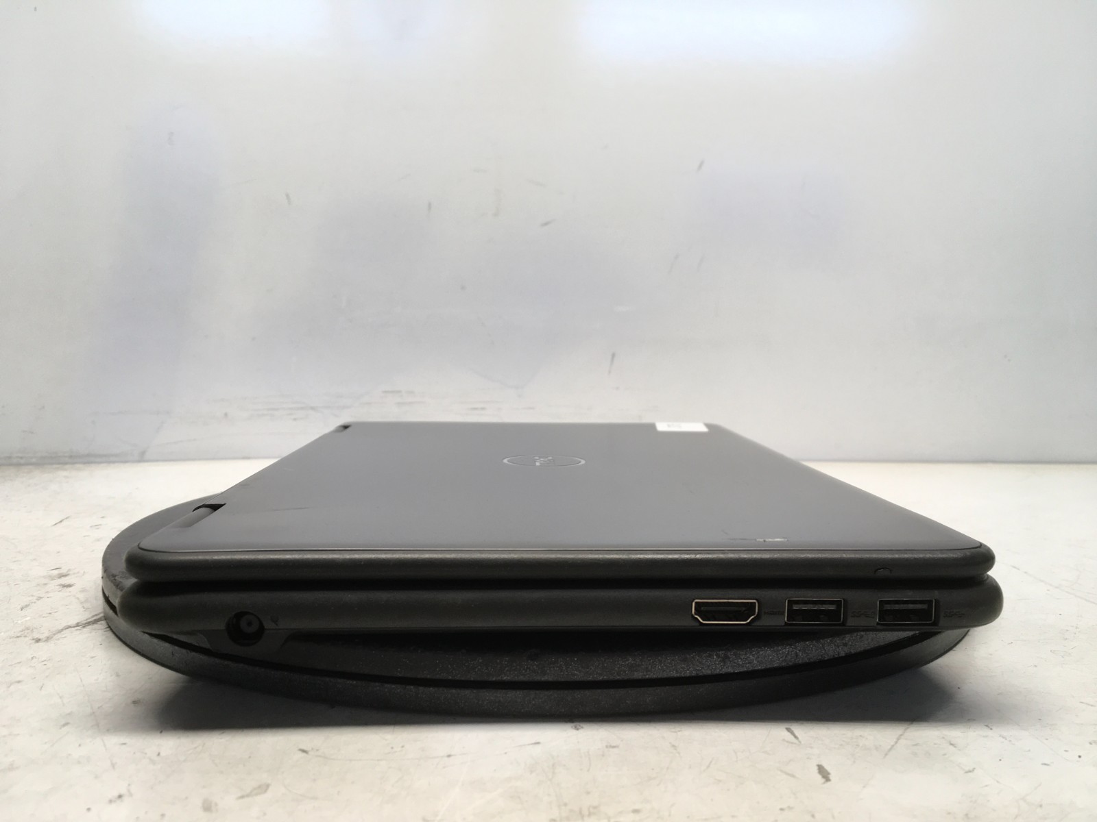 Dell Latitude 3190 2-In-1 Intel Celeron N4100 1.1GHz 4 GB NO HDD BIOS locked