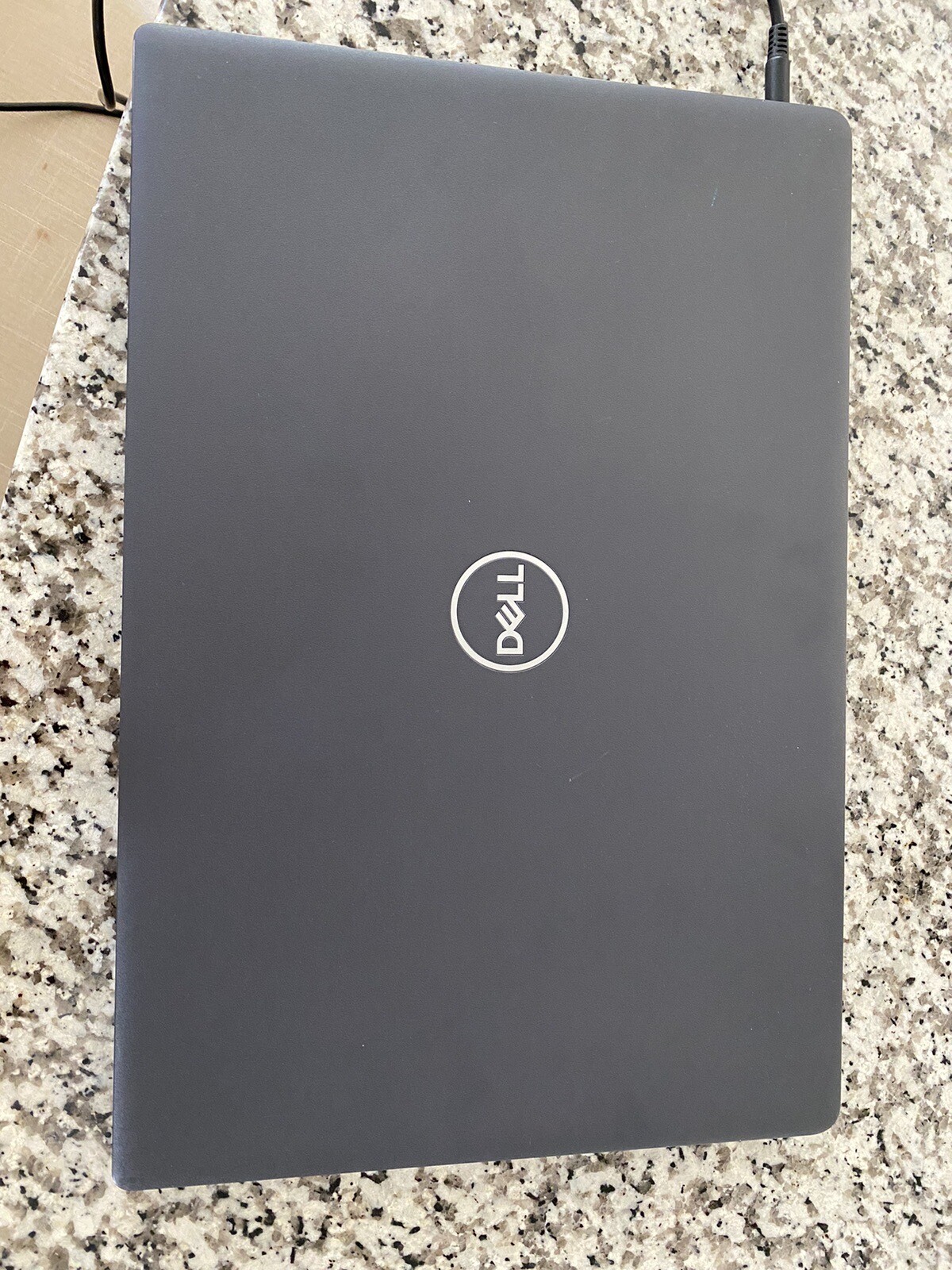 Dell Latitude 15.6″ 3510 Intel i5-10210U @ 1.60GHz 8GB DDR4 RAM 256GB SSD READ
