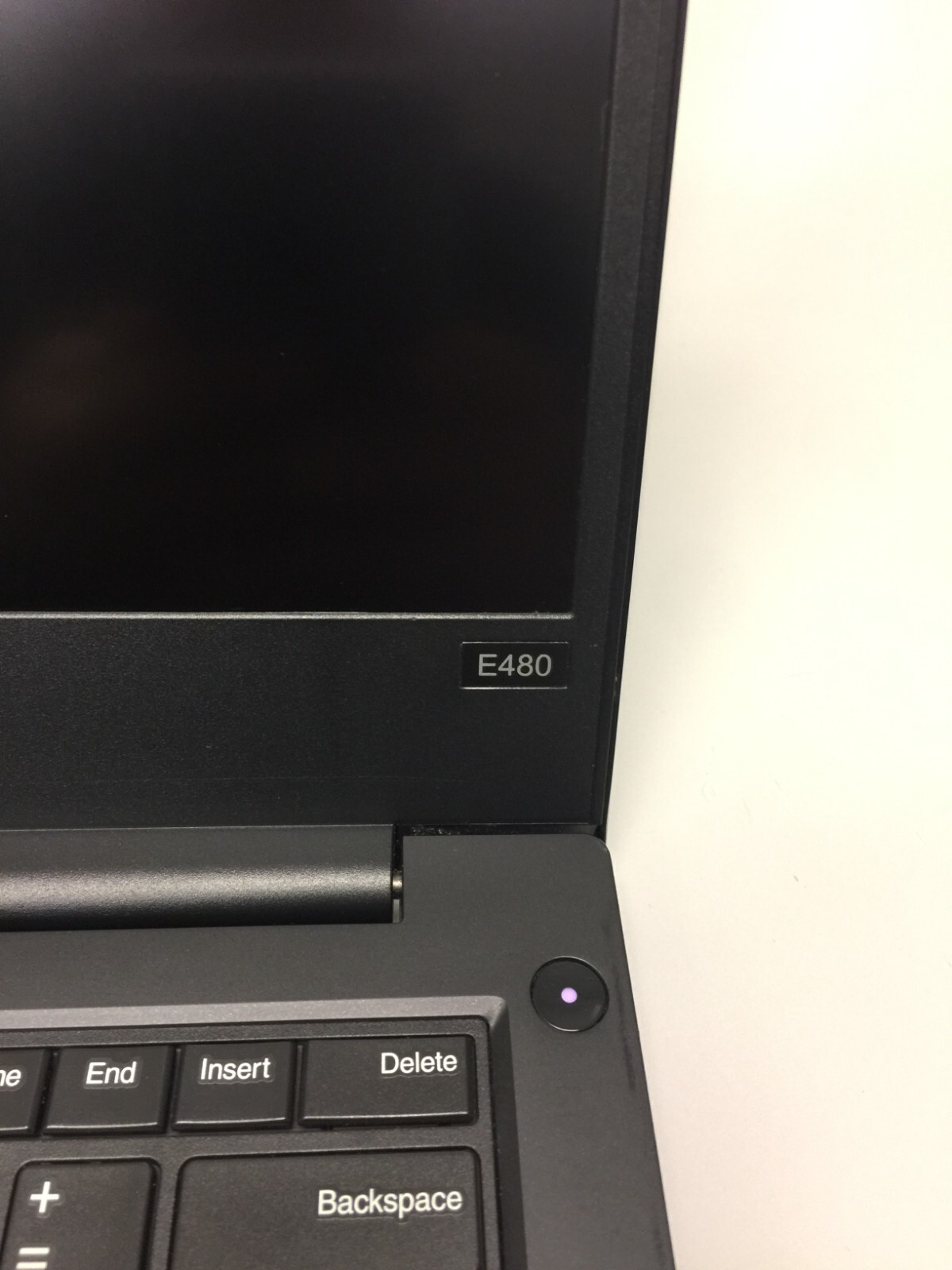 Lenovo ThinkPad E480 14″ core i5 7th Gen 2.50 GHz 8 GB RAM 256 GB SSD WIN 11 PRO