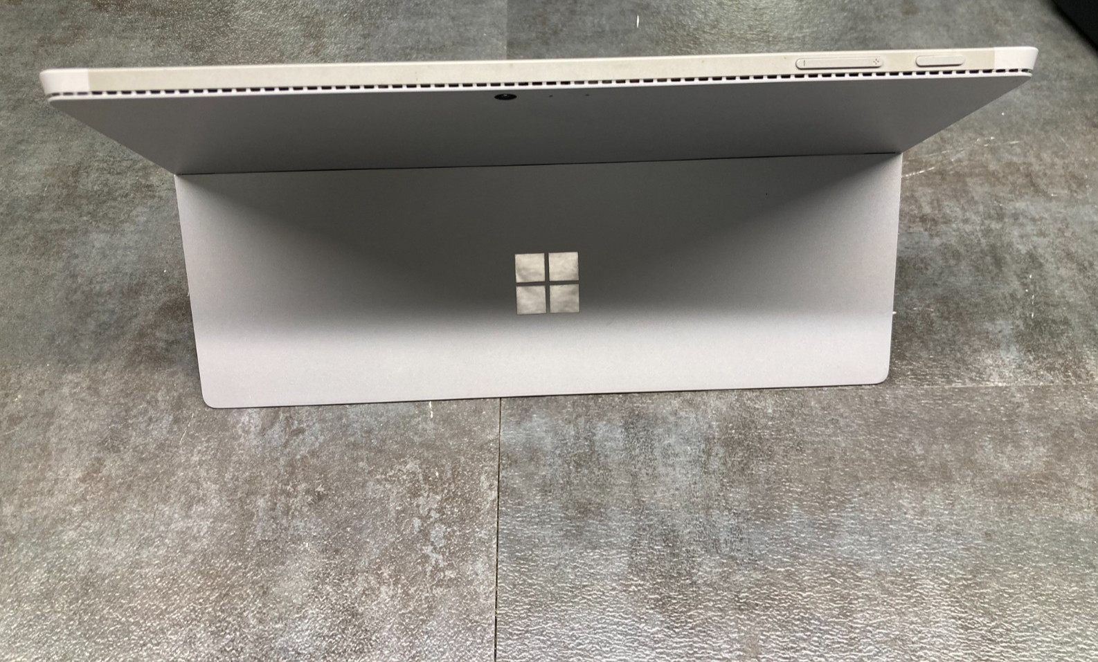 Microsoft Surface Pro 4 Intel i5-6300U @ 2.40GHz 8GB RAM 256GB SSD WIN 11